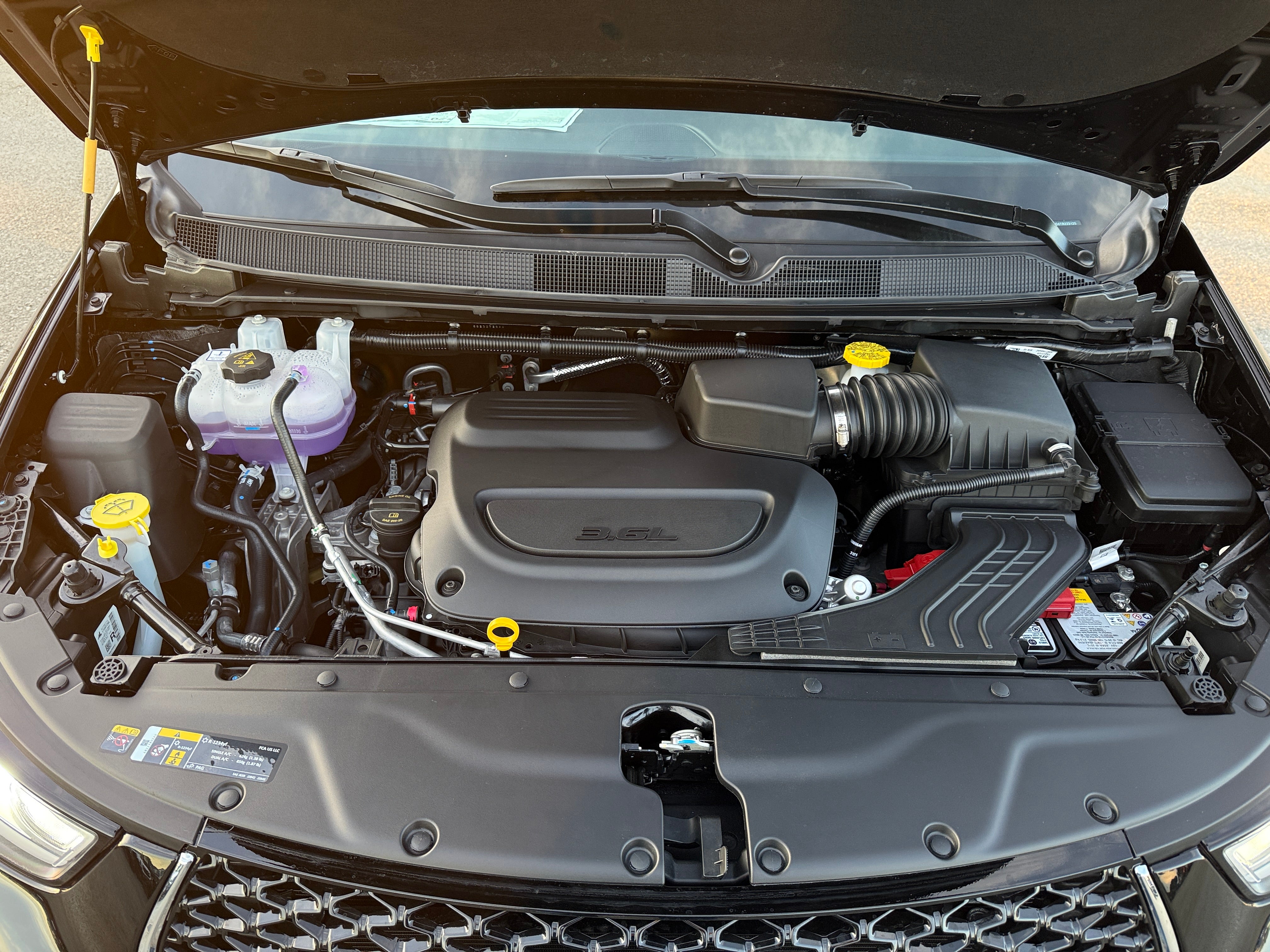 2026 Chrysler Pacifica Select AWD's photo