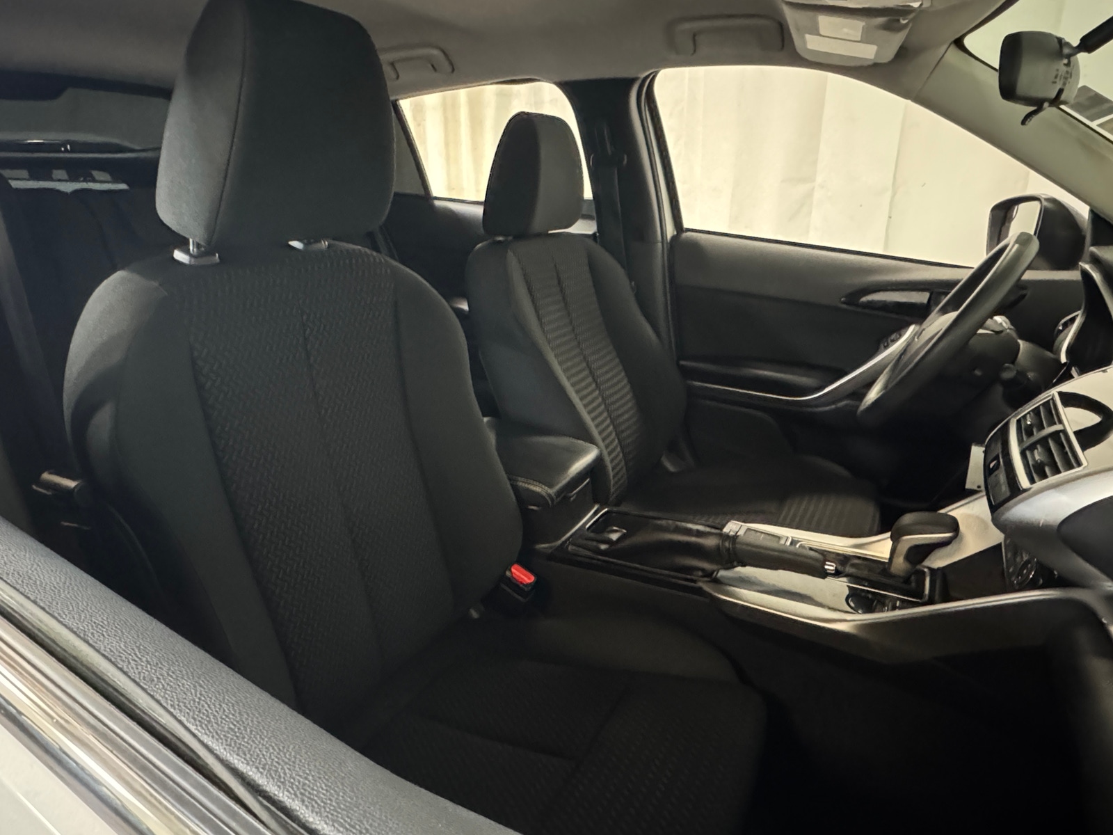 Thumbnail: 2020 Mitsubishi Eclipse Cross - 2