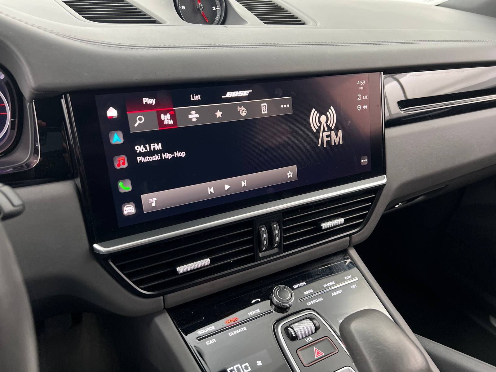 Thumbnail: 2022 Porsche Cayenne - 3