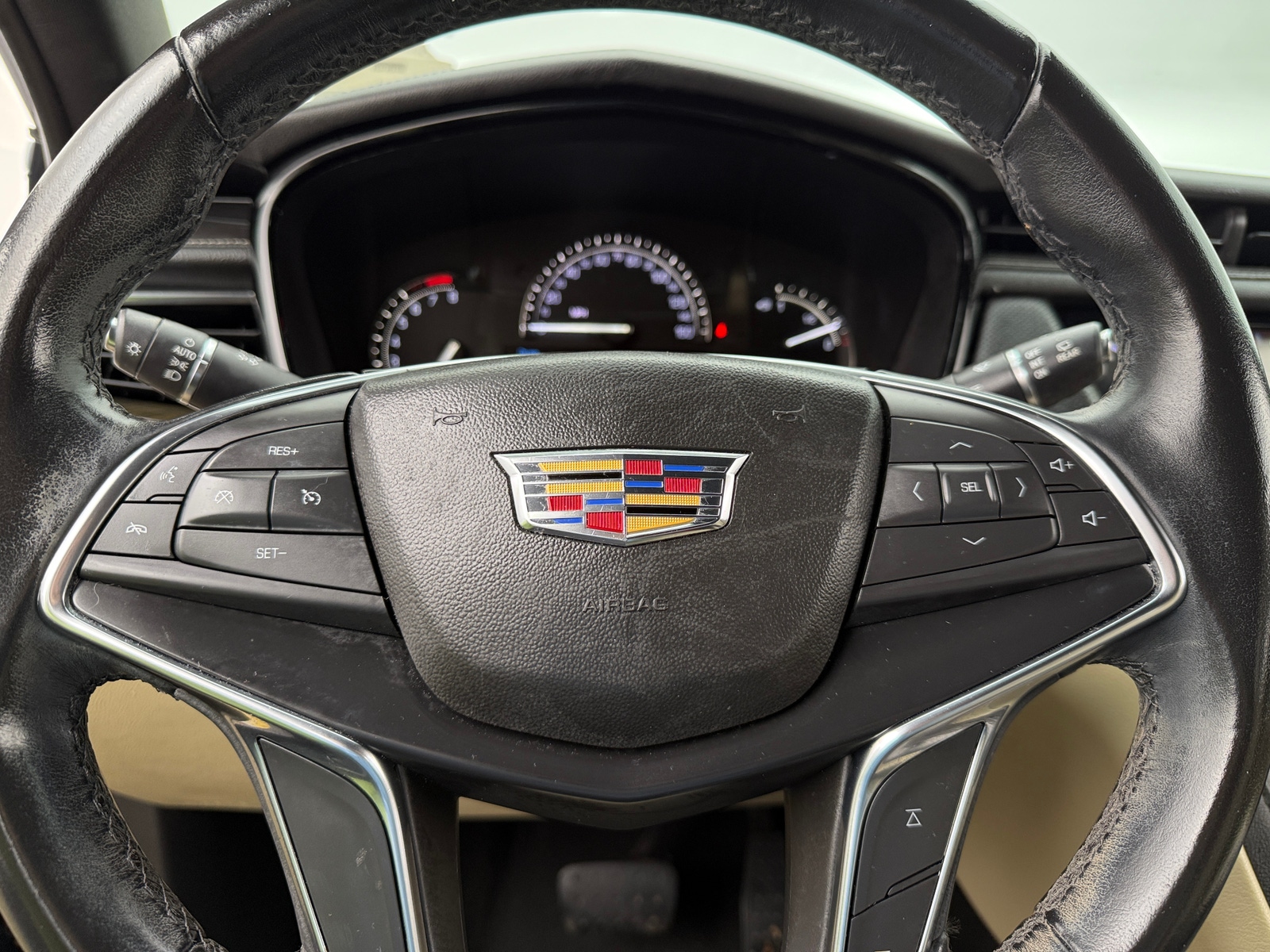 Thumbnail: 2019 Cadillac XT5 - 4