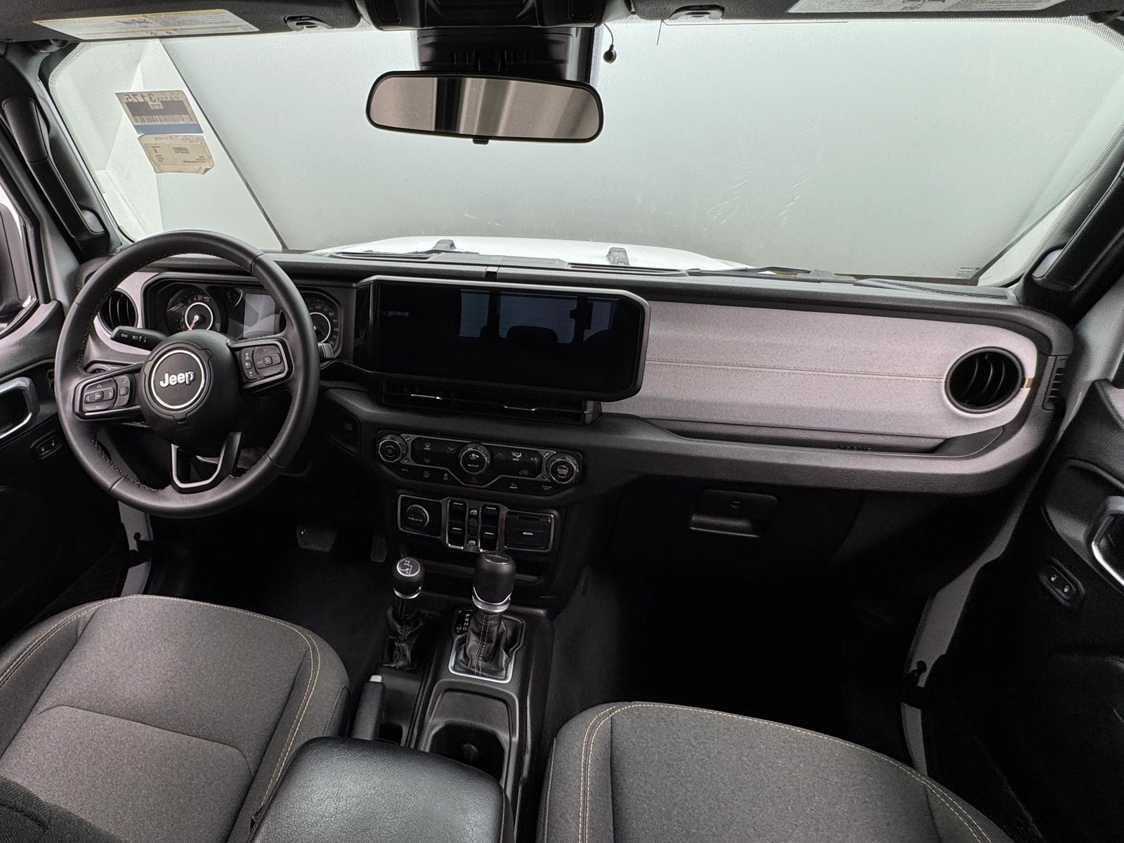 Thumbnail: 2025 Jeep Gladiator - 3