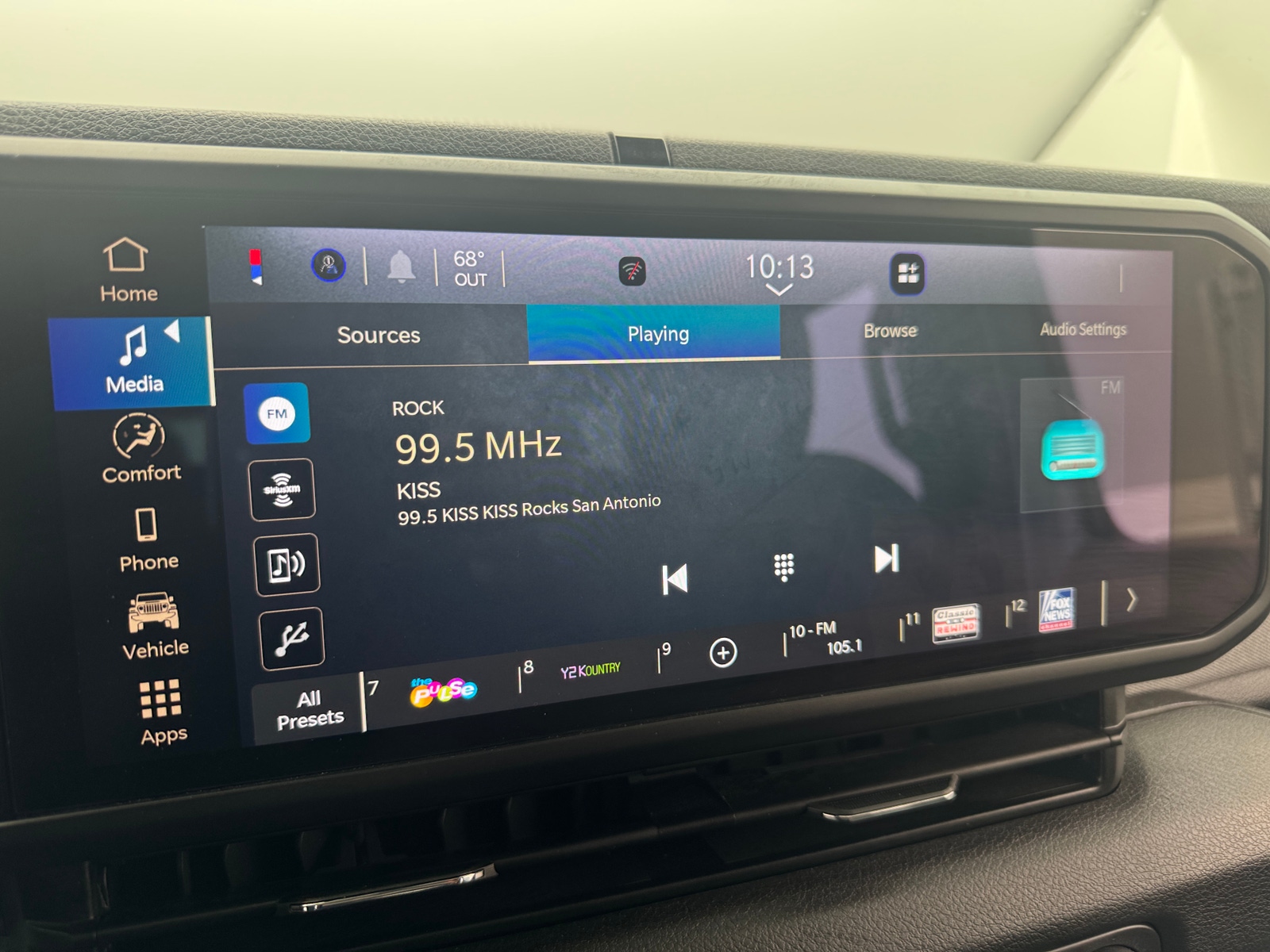 Thumbnail: 2025 Jeep Gladiator - 4