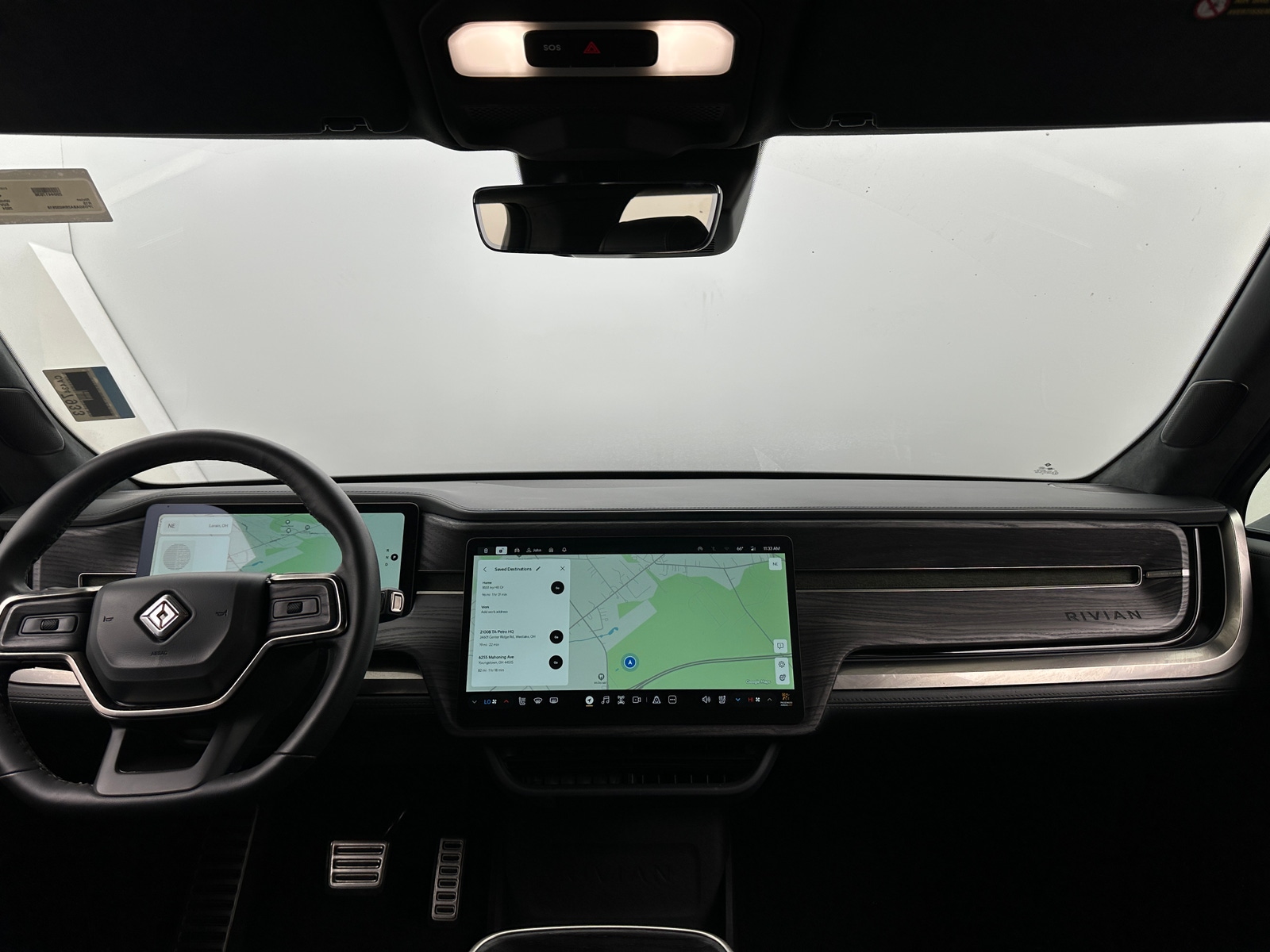 Thumbnail: 2024 Rivian R1S - 2