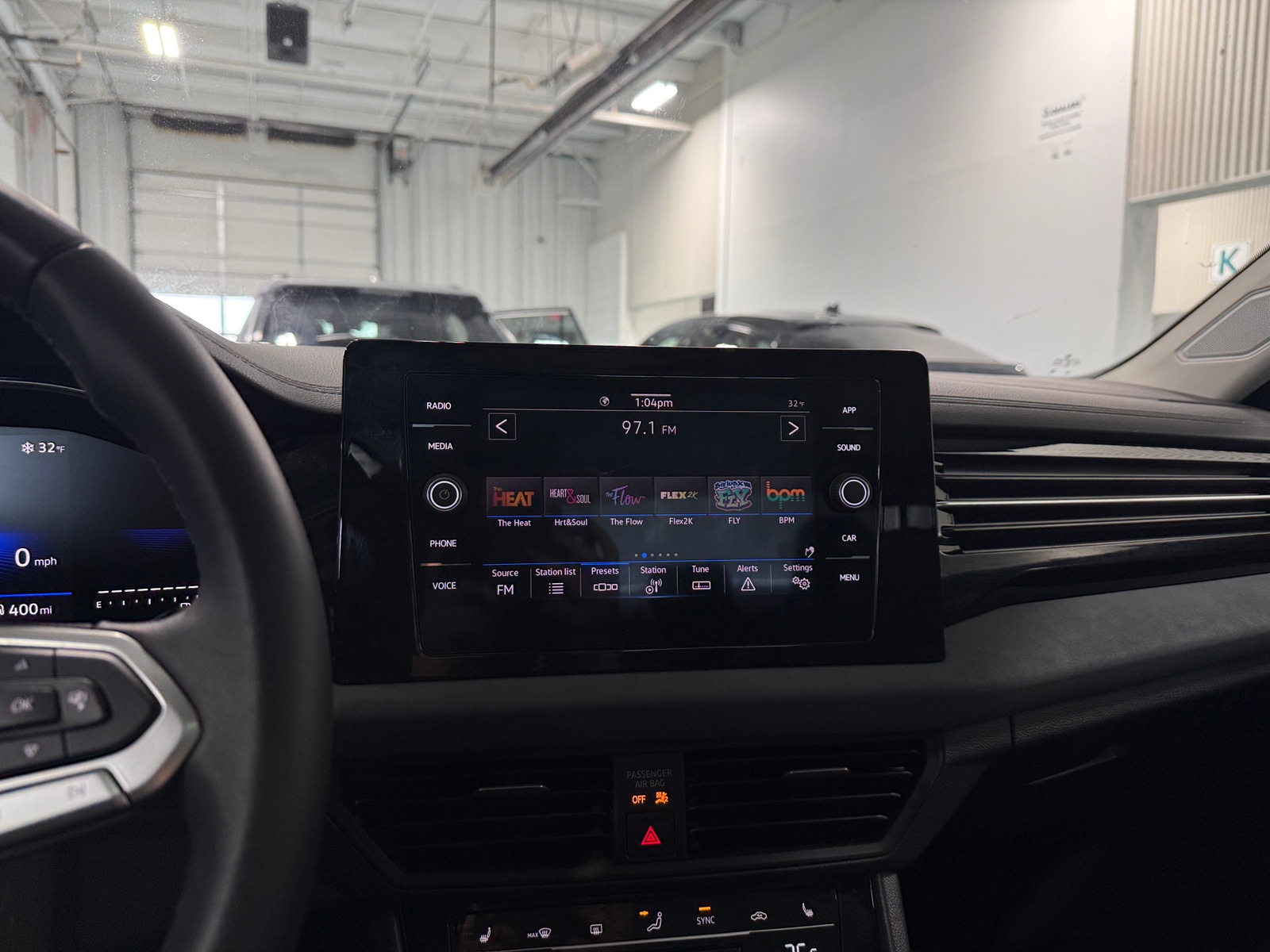 Thumbnail: 2025 Volkswagen Jetta - 3