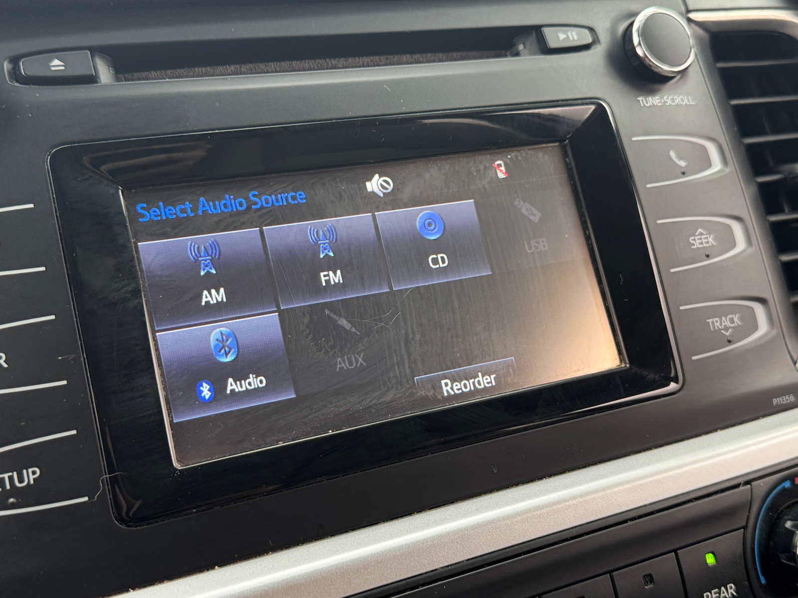 Thumbnail: 2018 Toyota Highlander - 4