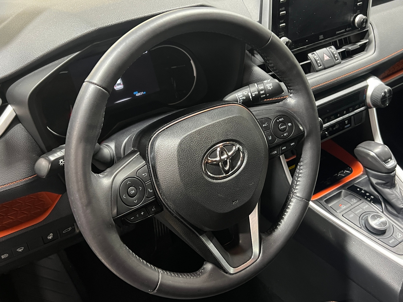Thumbnail: 2019 Toyota RAV4 - 4