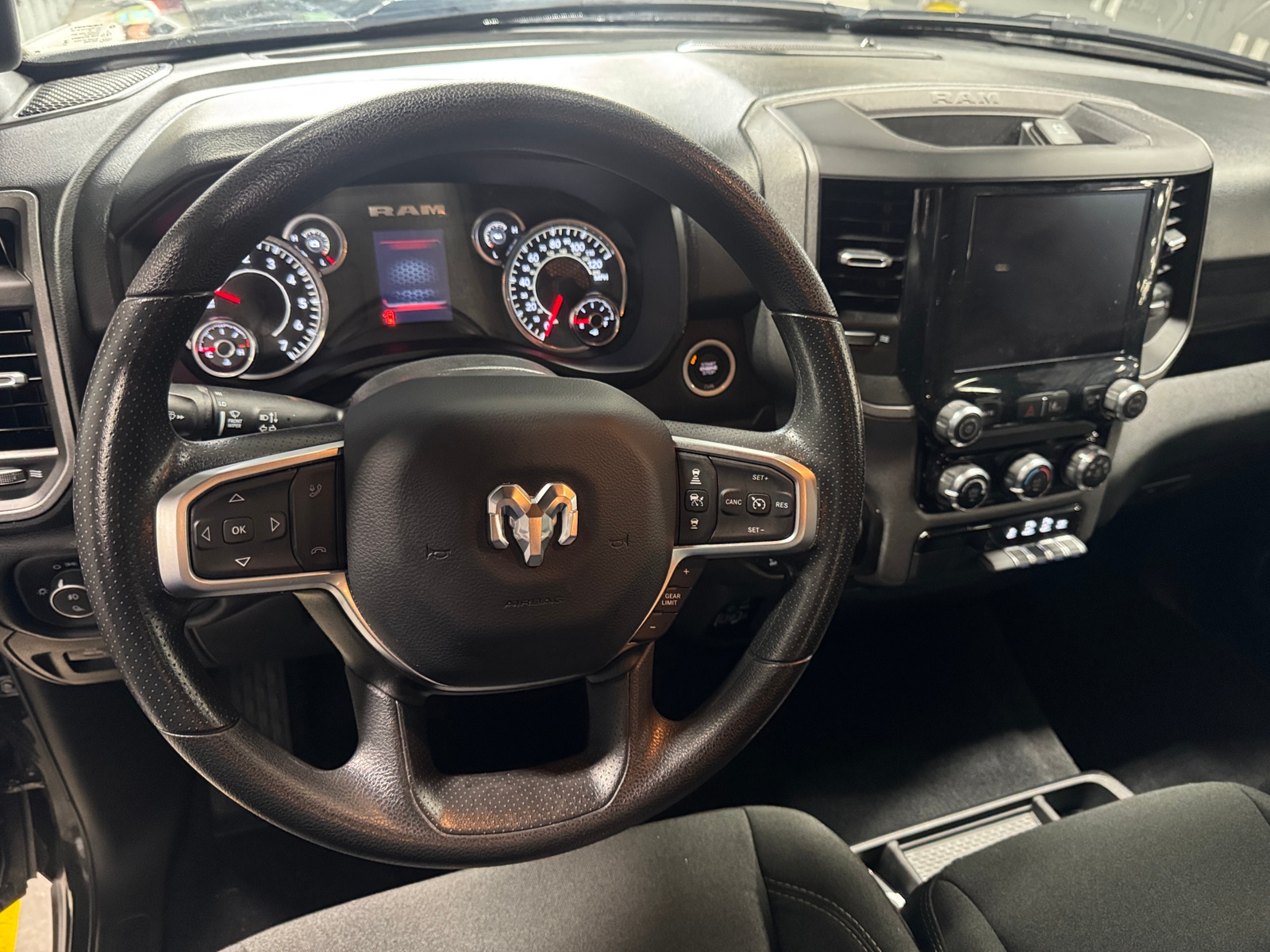 Thumbnail: 2025 RAM 1500 - 5