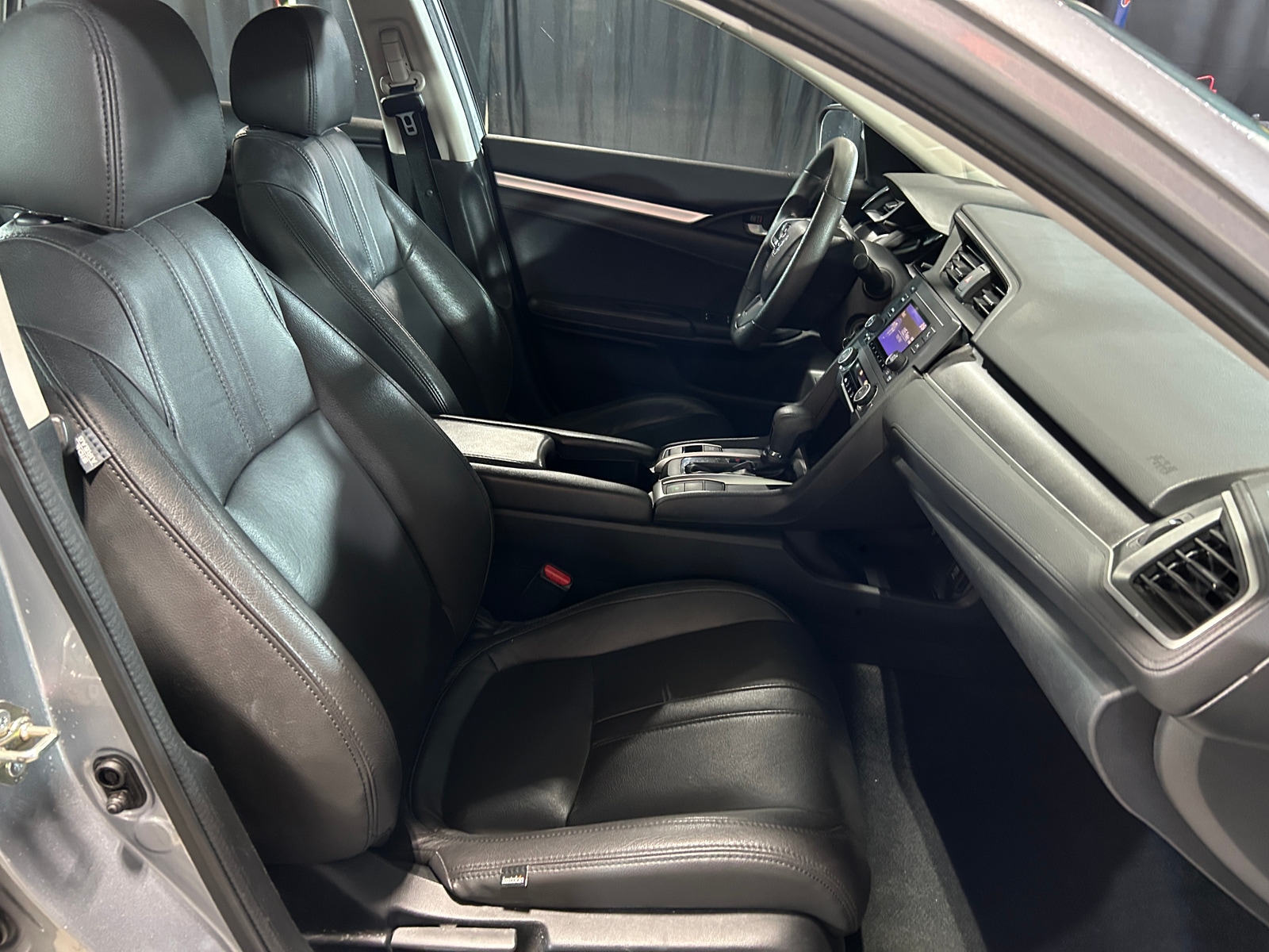 Thumbnail: 2016 Honda Civic - 2