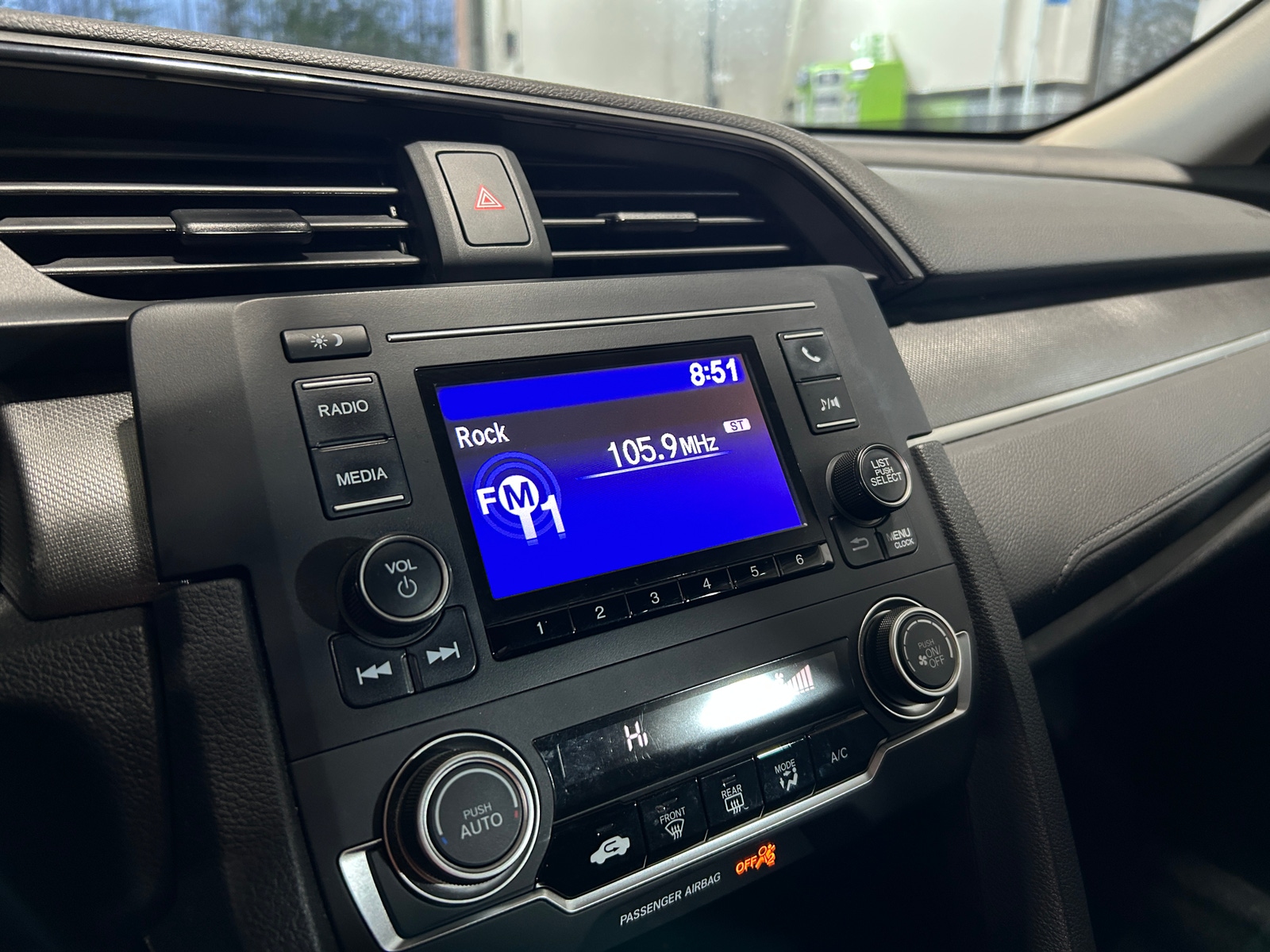 Thumbnail: 2016 Honda Civic - 4