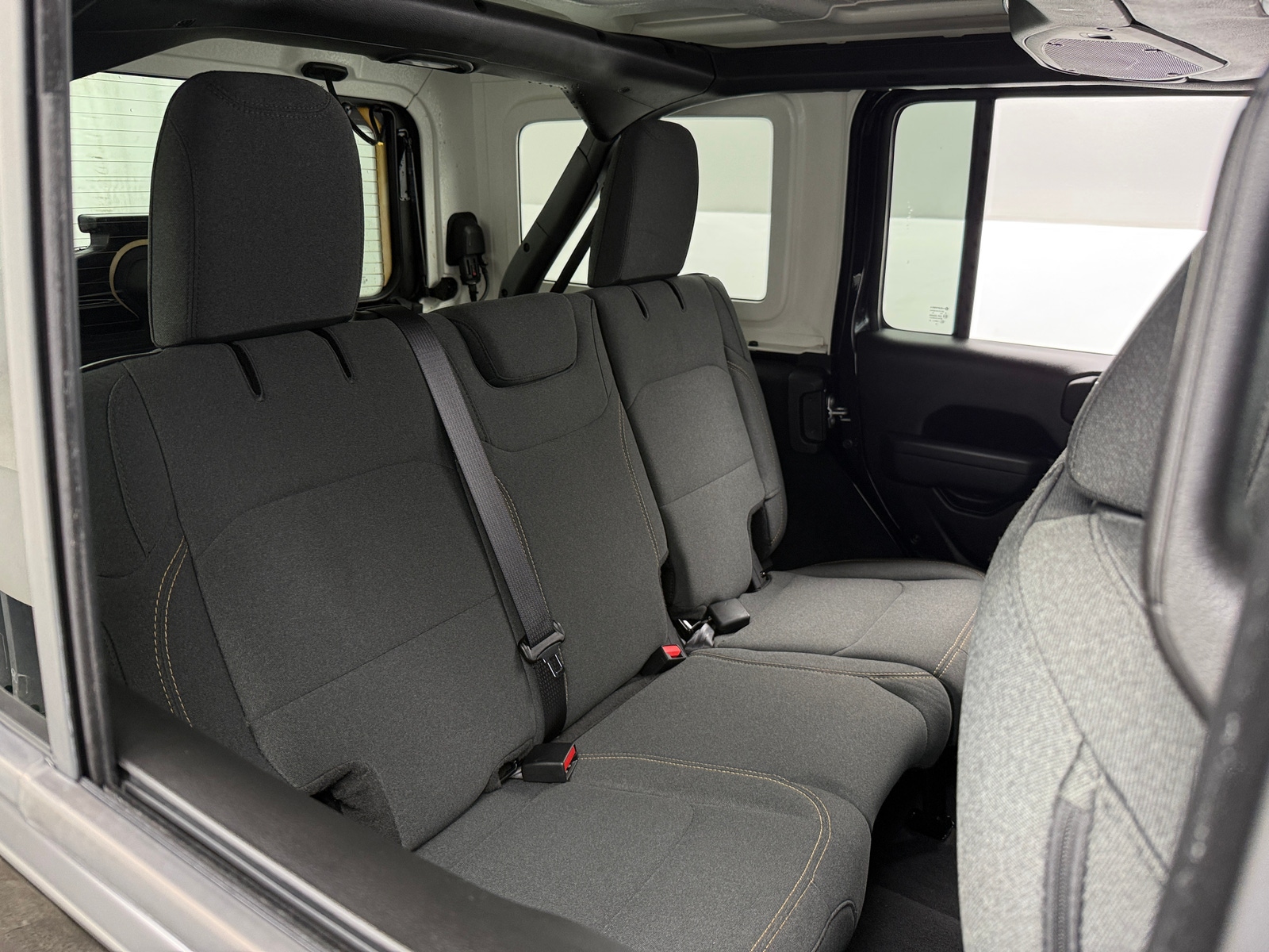 Thumbnail: 2025 Jeep Wrangler - 6