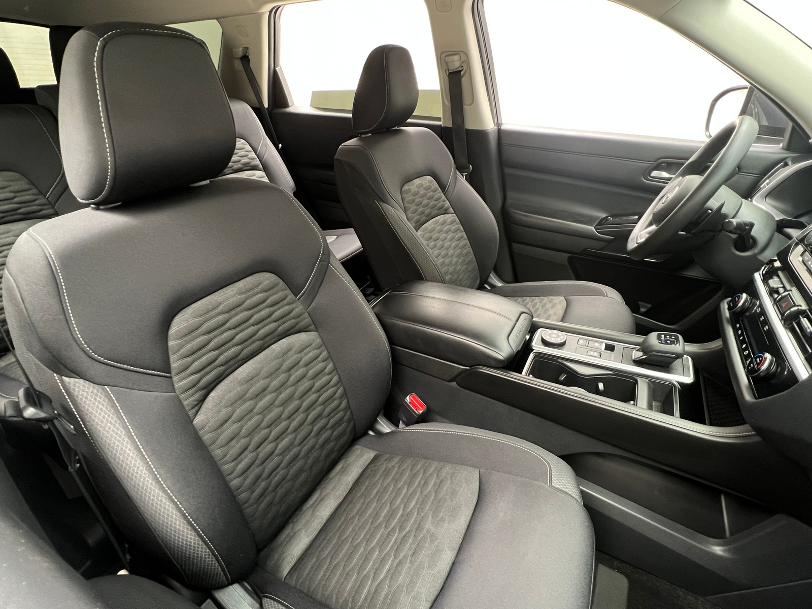 Thumbnail: 2022 Nissan Pathfinder - 2