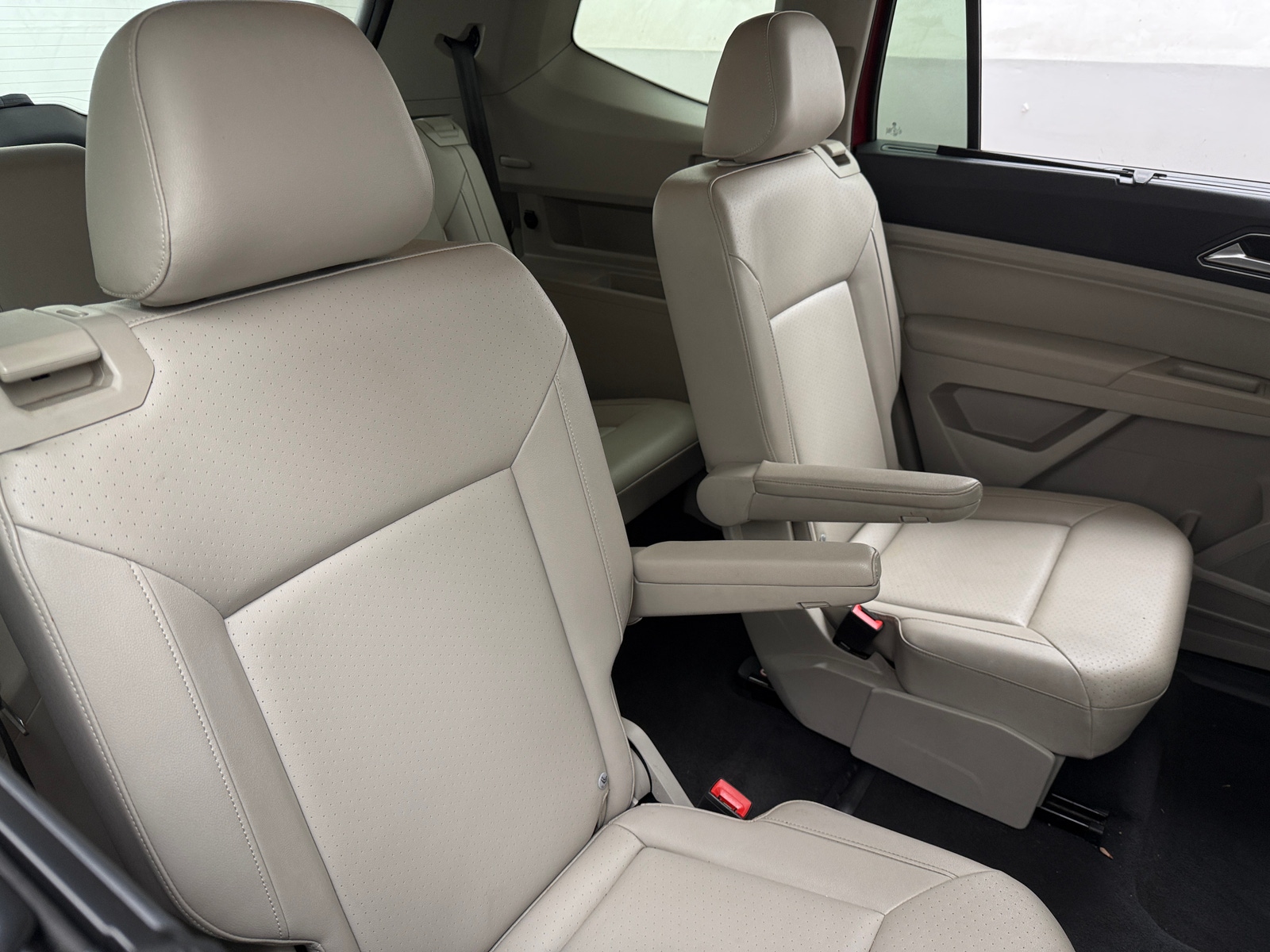 Thumbnail: 2018 Volkswagen Atlas - 5