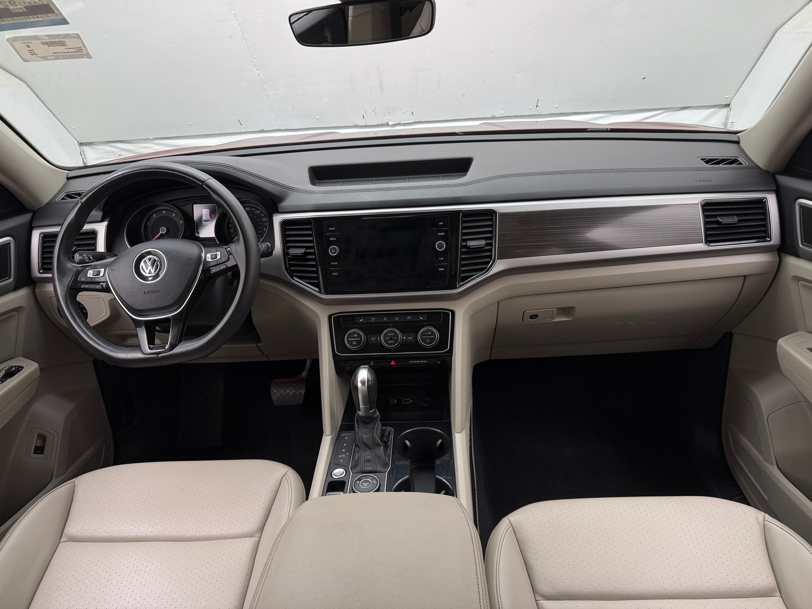 Thumbnail: 2018 Volkswagen Atlas - 2