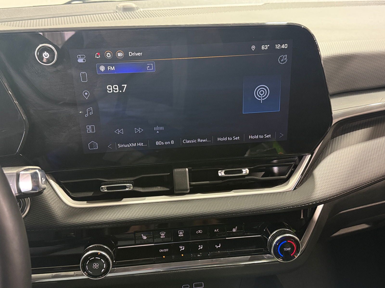 Thumbnail: 2025 Chevrolet Equinox - 4