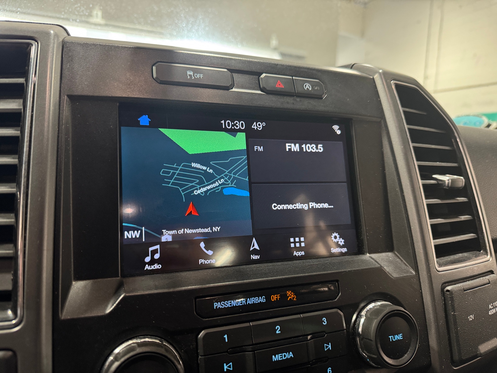 Thumbnail: 2019 Ford Econoline - 4