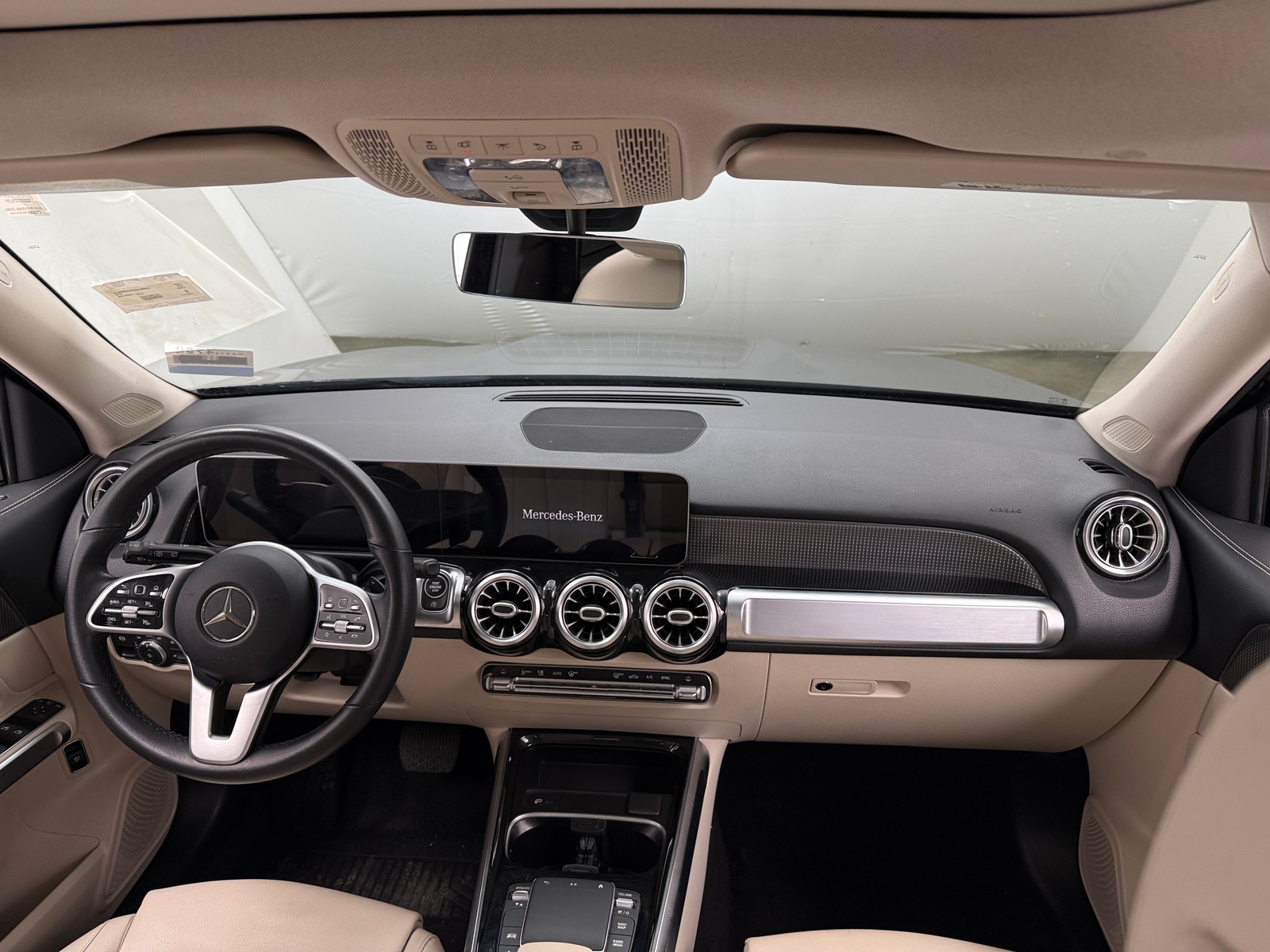 Thumbnail: 2021 Mercedes-Benz GLB - 2