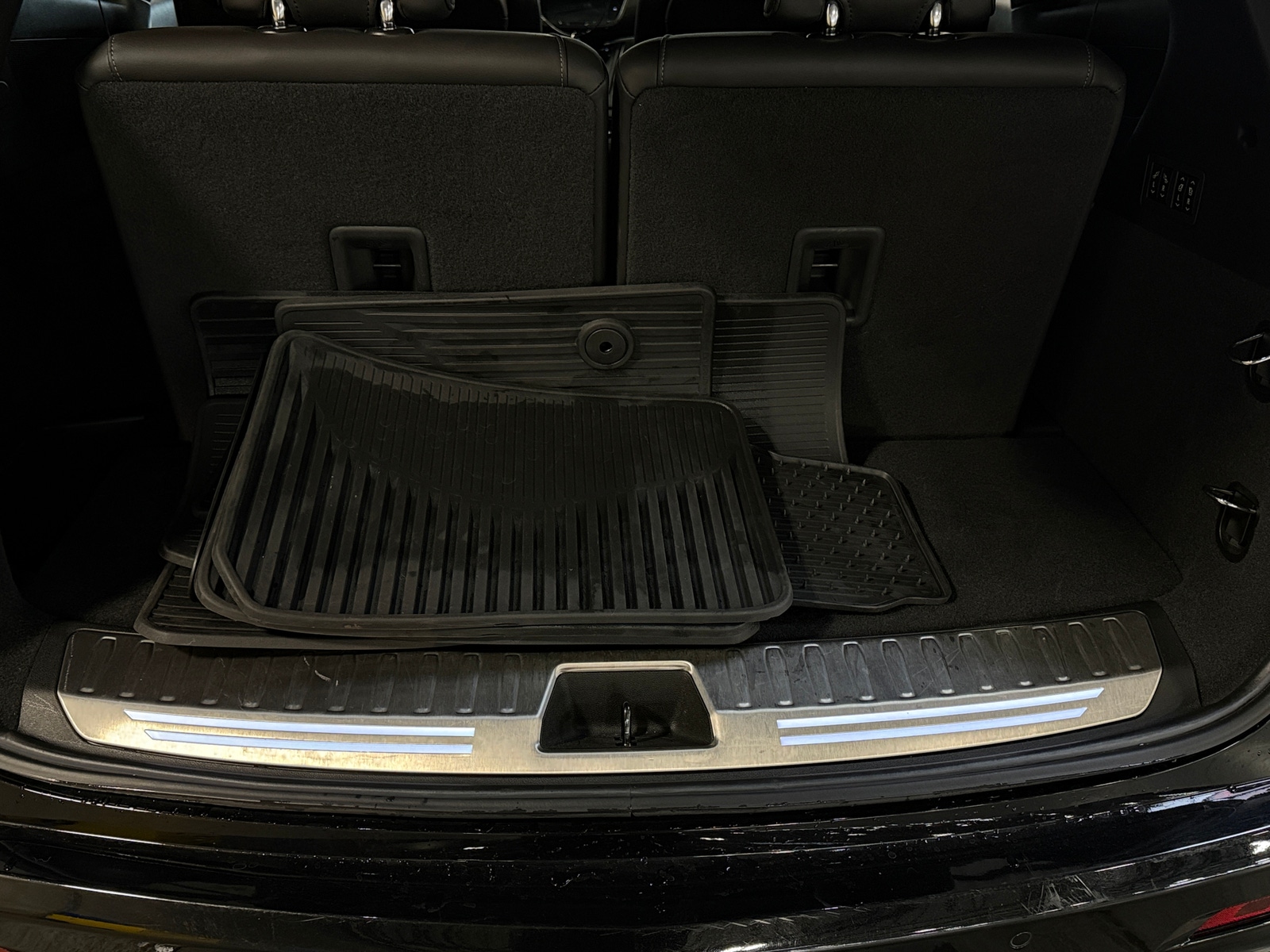 Thumbnail: 2020 Cadillac XT6 - 6