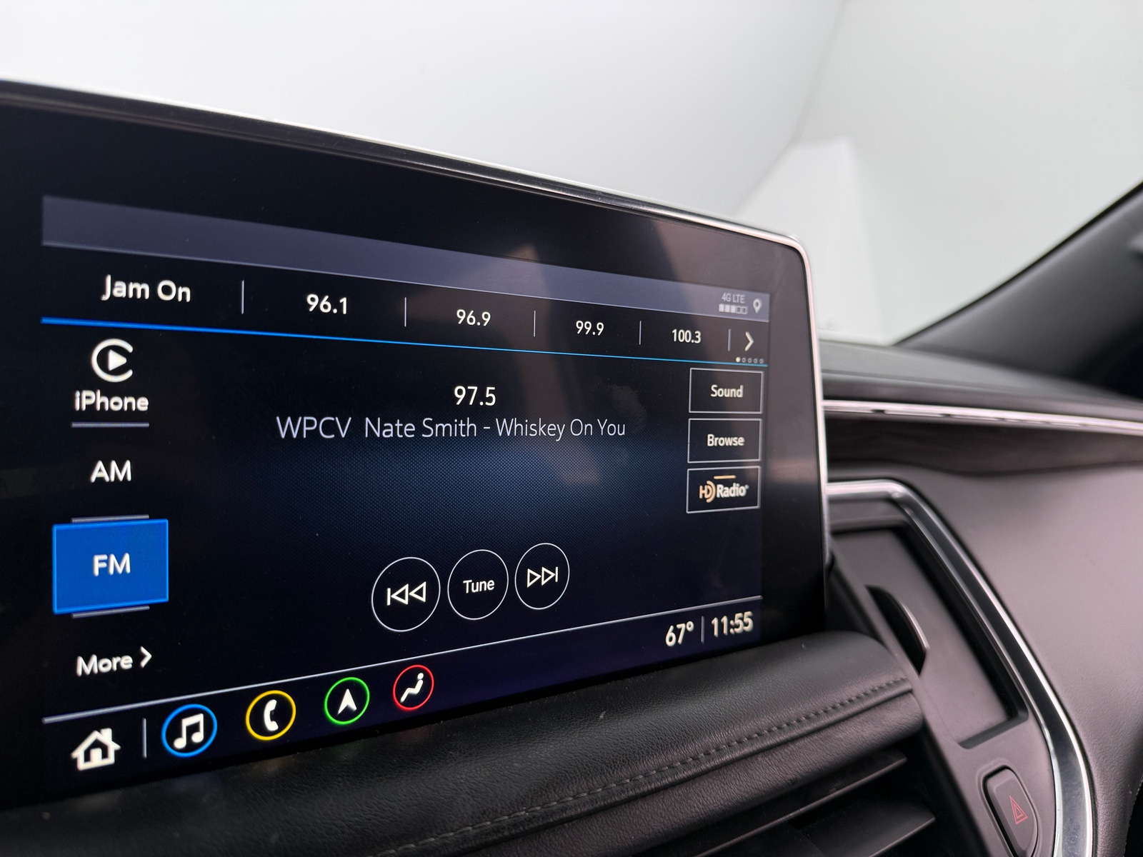 Thumbnail: 2021 Chevrolet Suburban - 3