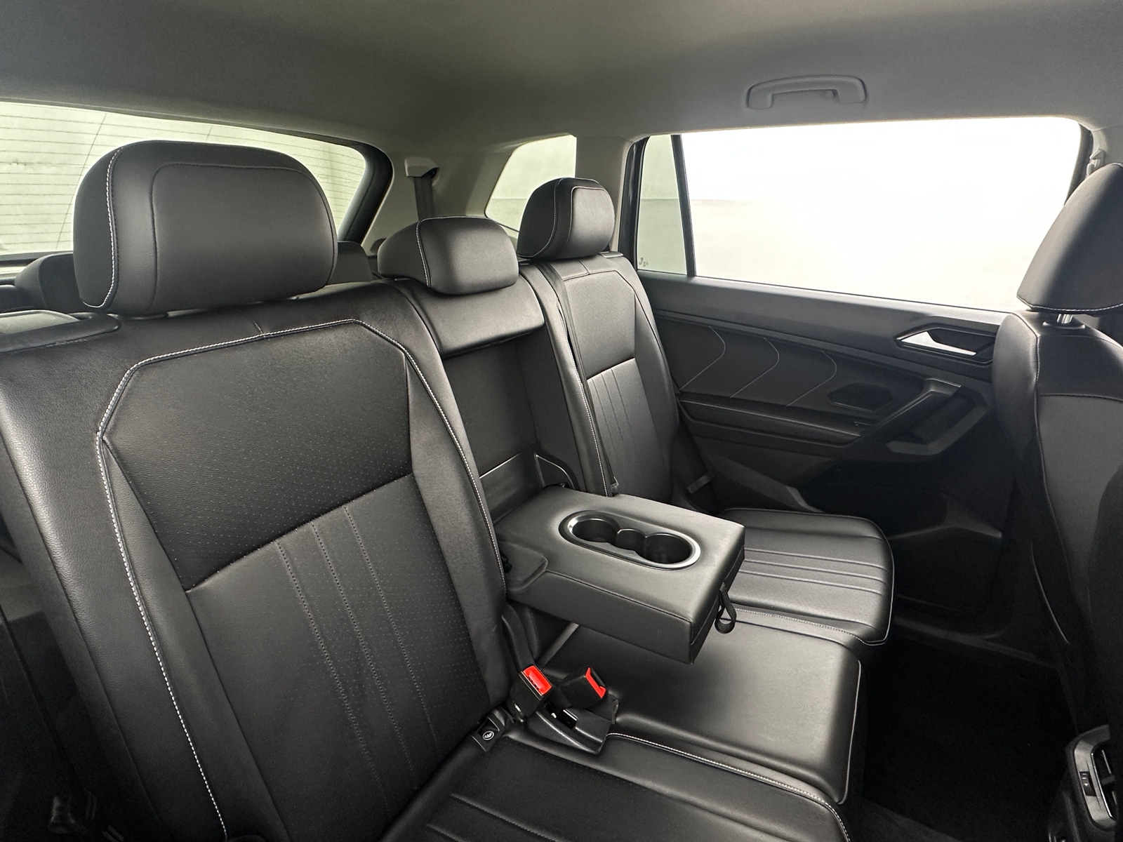 Thumbnail: 2024 Volkswagen Tiguan - 5