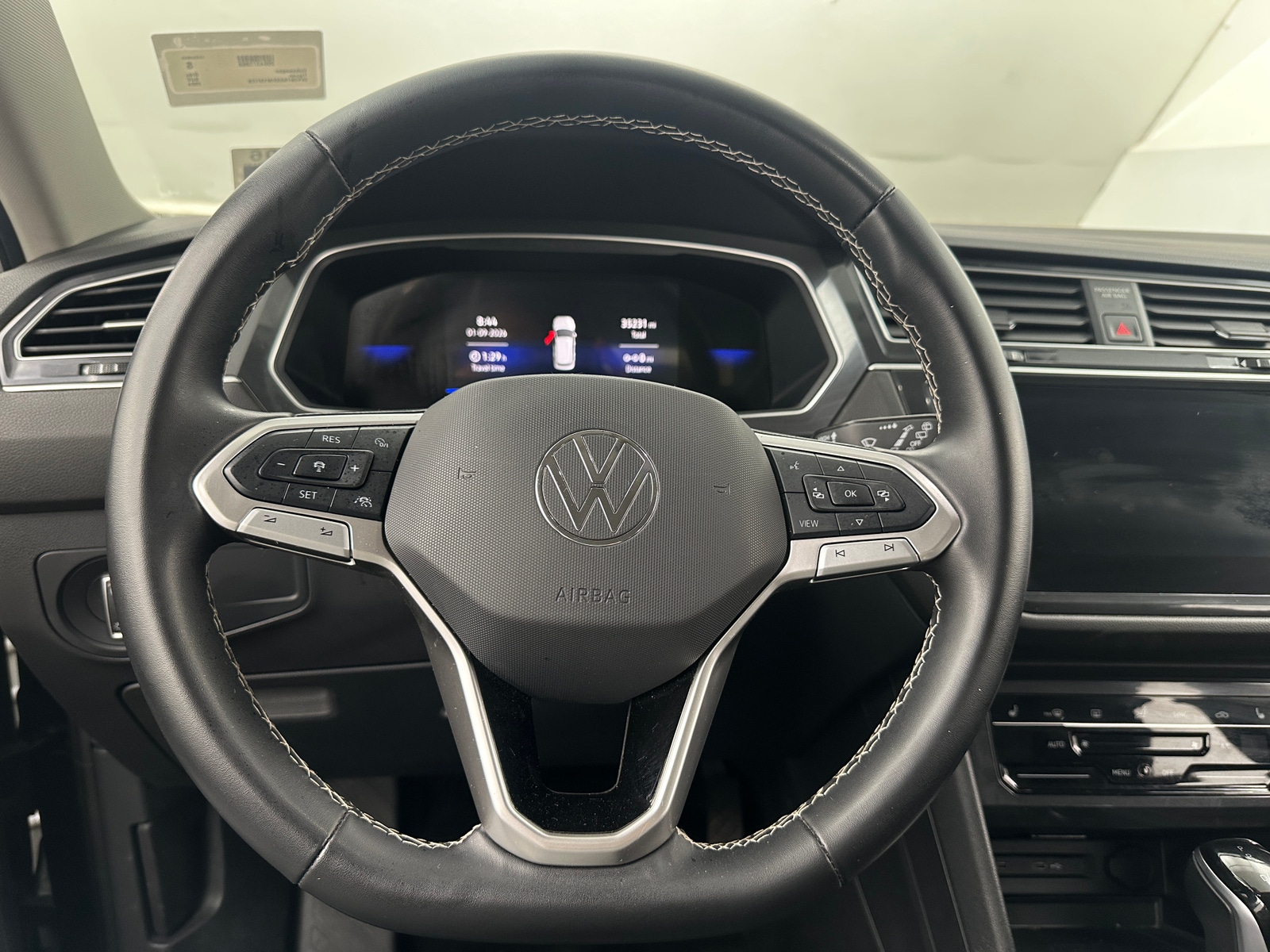 Thumbnail: 2024 Volkswagen Tiguan - 4