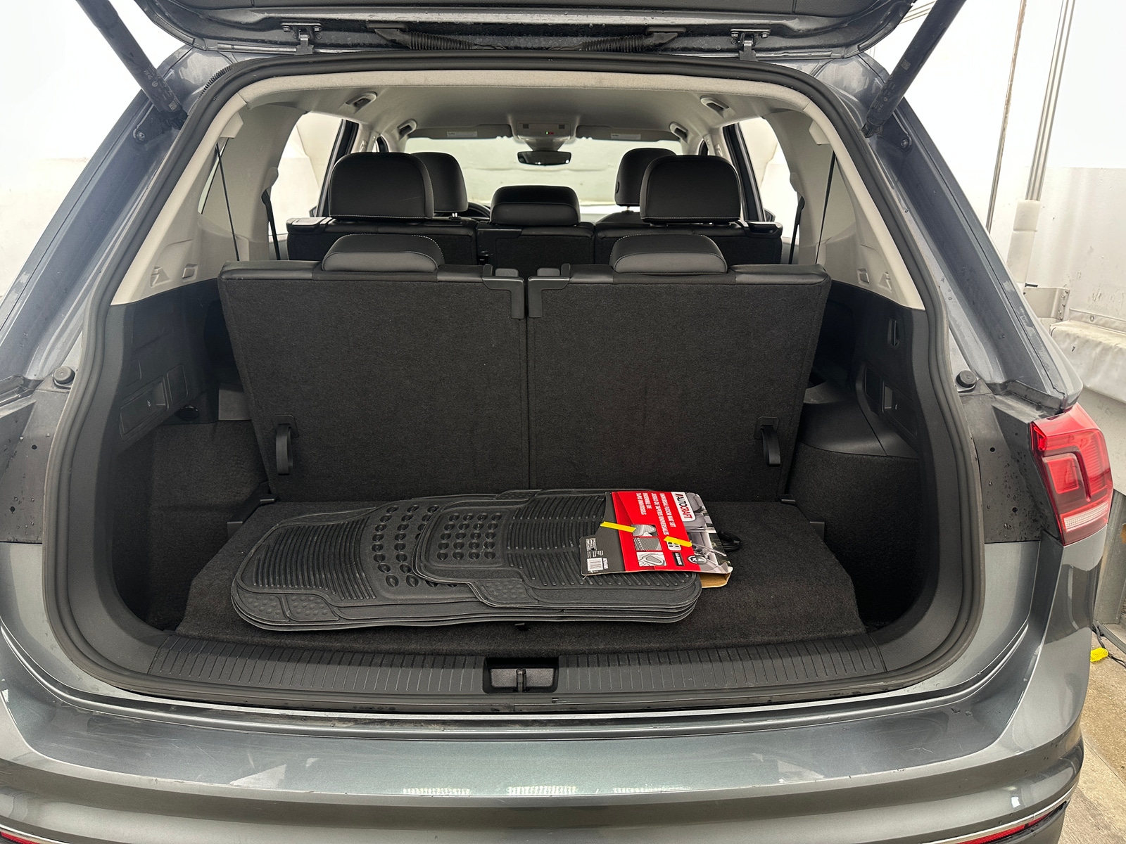 Thumbnail: 2024 Volkswagen Tiguan - 6