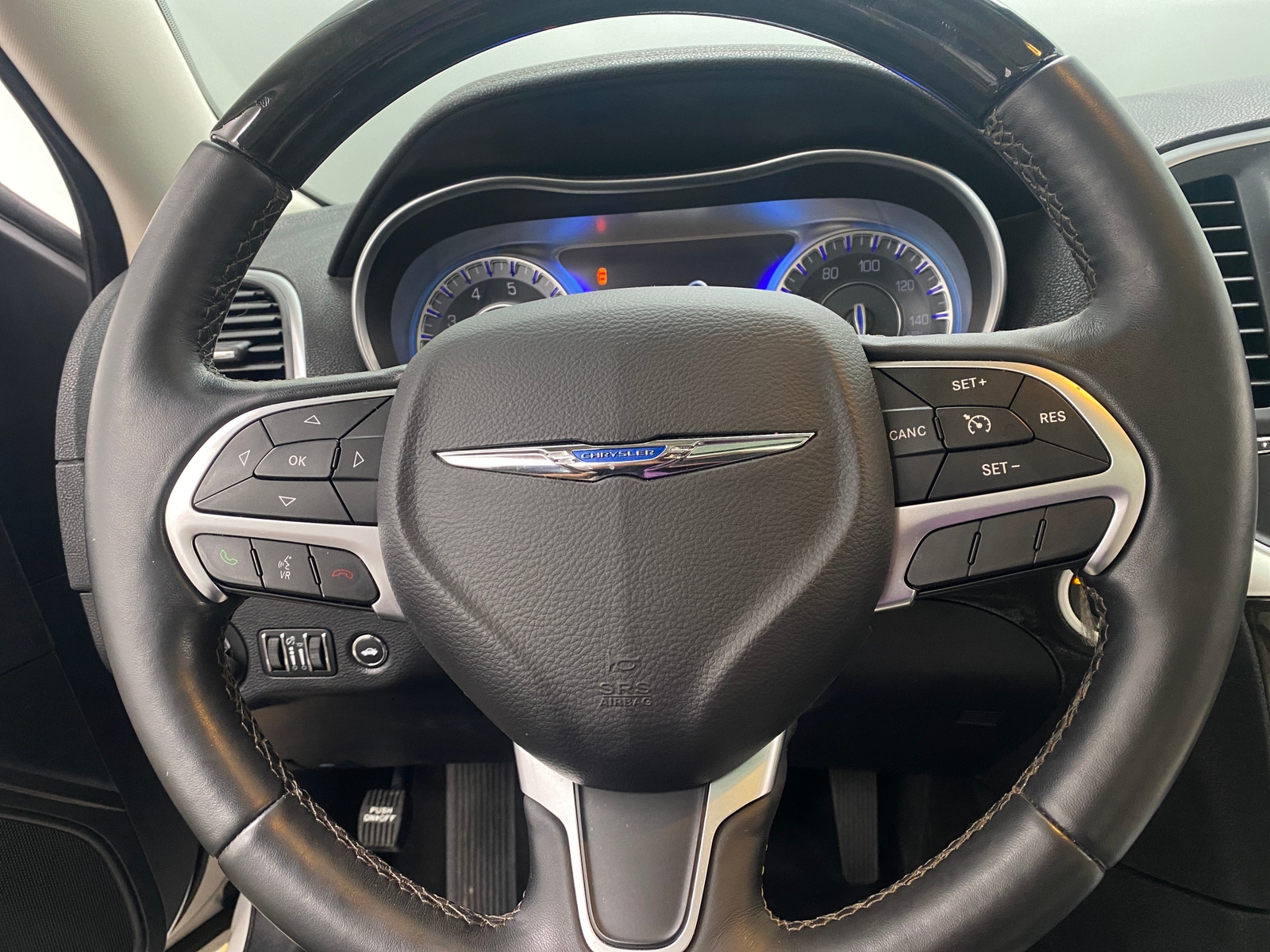 Thumbnail: 2015 Chrysler 300 - 4