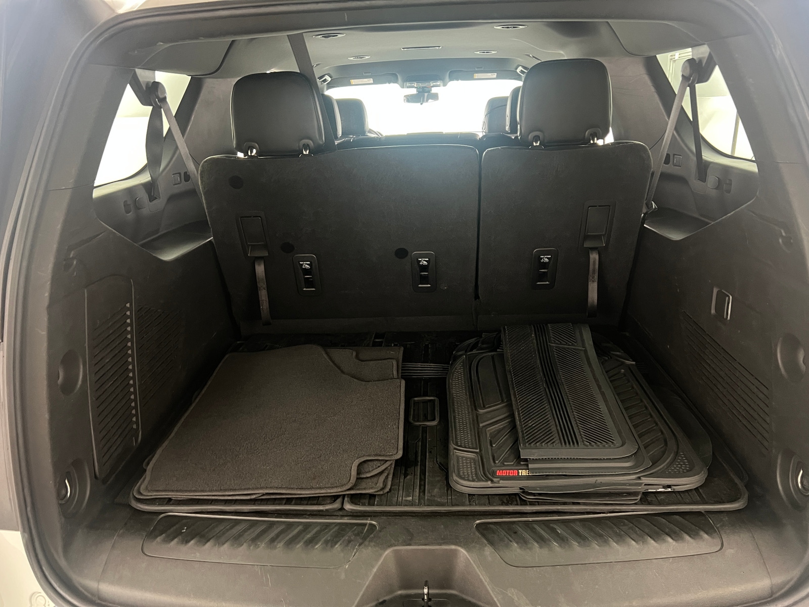 Thumbnail: 2022 GMC Yukon XL - 7