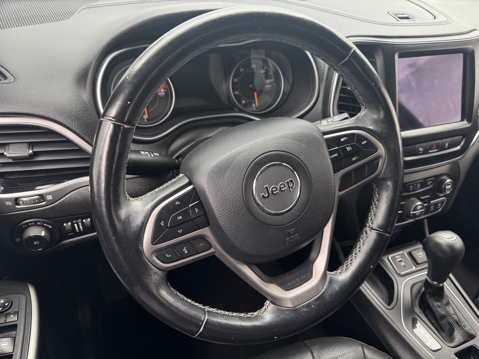 Thumbnail: 2021 Jeep Cherokee - 4