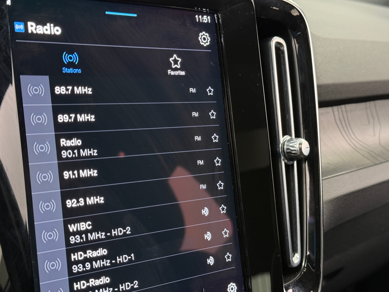 Thumbnail: 2023 Volvo C40 - 4