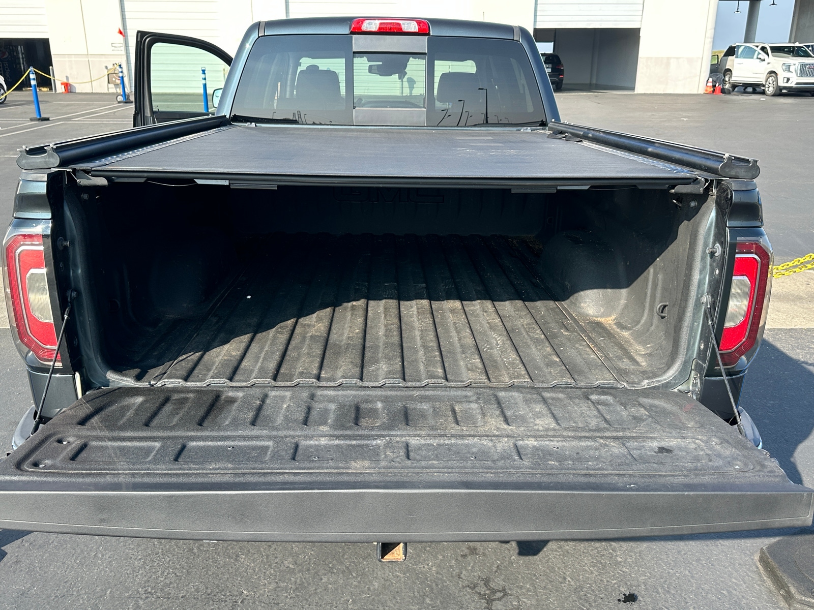 Thumbnail: 2017 GMC Sierra 1500 - 6