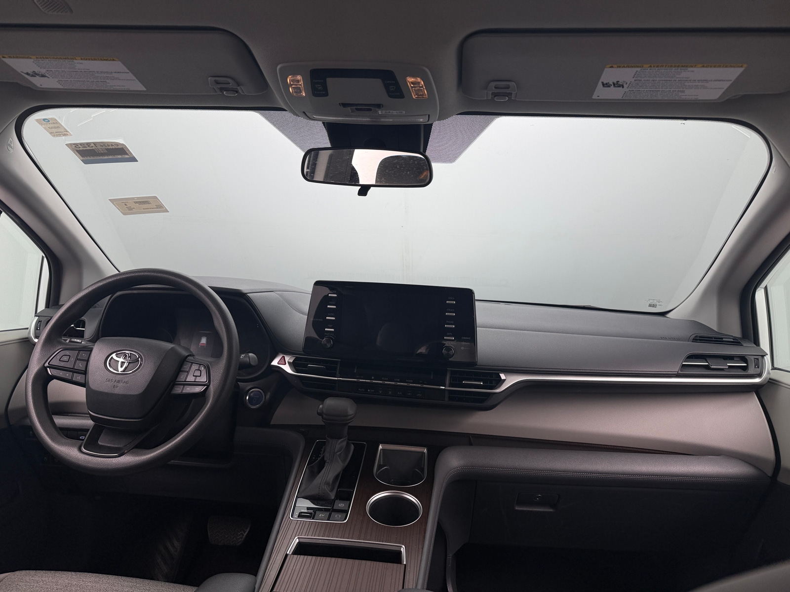 Thumbnail: 2023 Toyota Sienna - 3