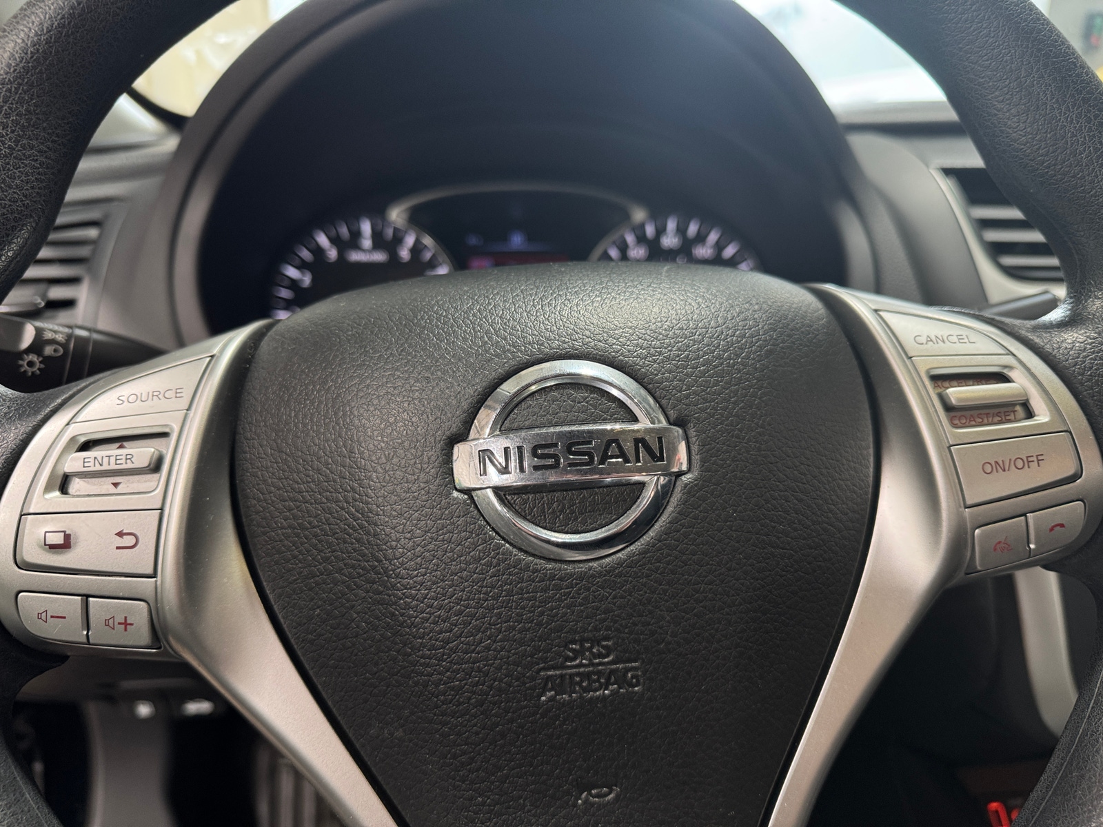 Thumbnail: 2017 Nissan Altima - 5