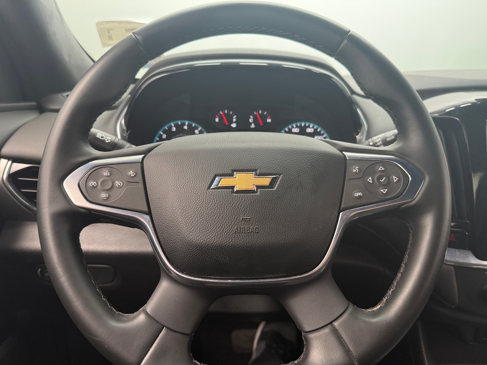 Thumbnail: 2023 Chevrolet Traverse - 5