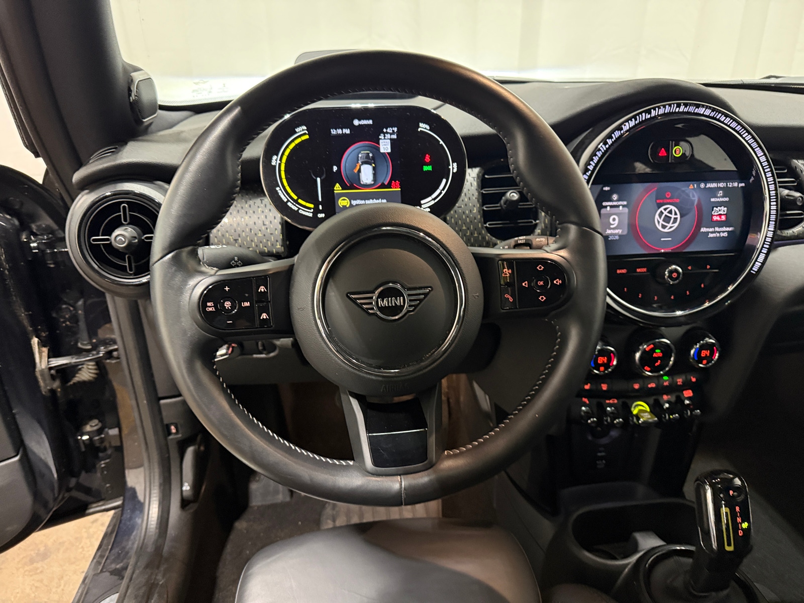 Thumbnail: 2022 MINI Cooper Hardtop - 4