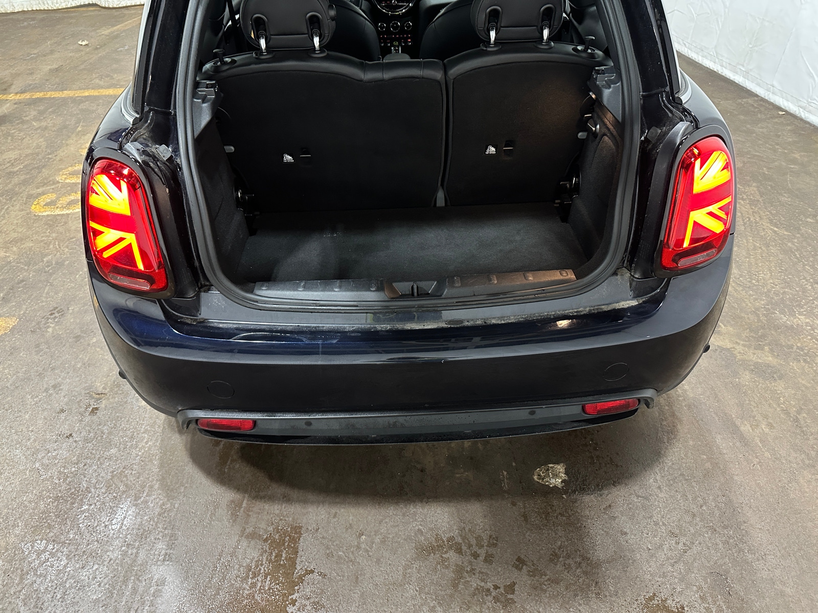 Thumbnail: 2022 MINI Cooper Hardtop - 6