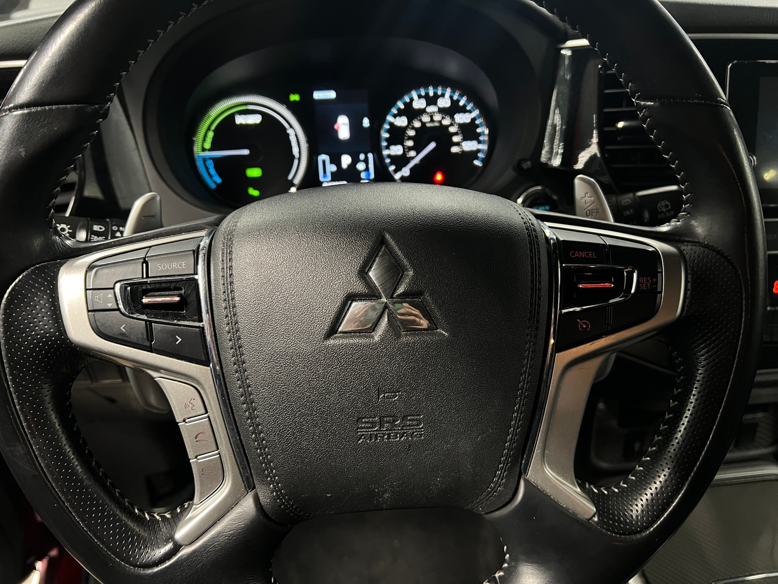 Thumbnail: 2019 Mitsubishi Outlander - 4