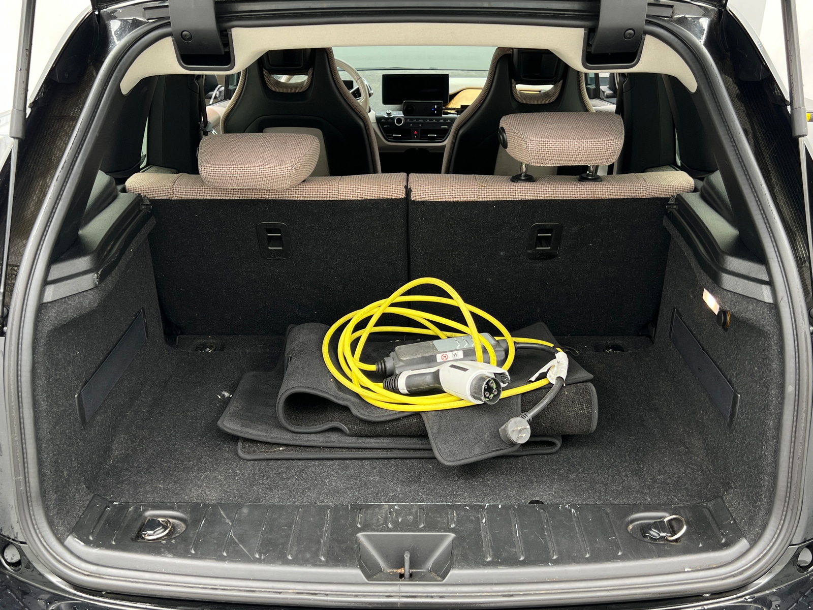 Thumbnail: 2018 BMW i3 - 6