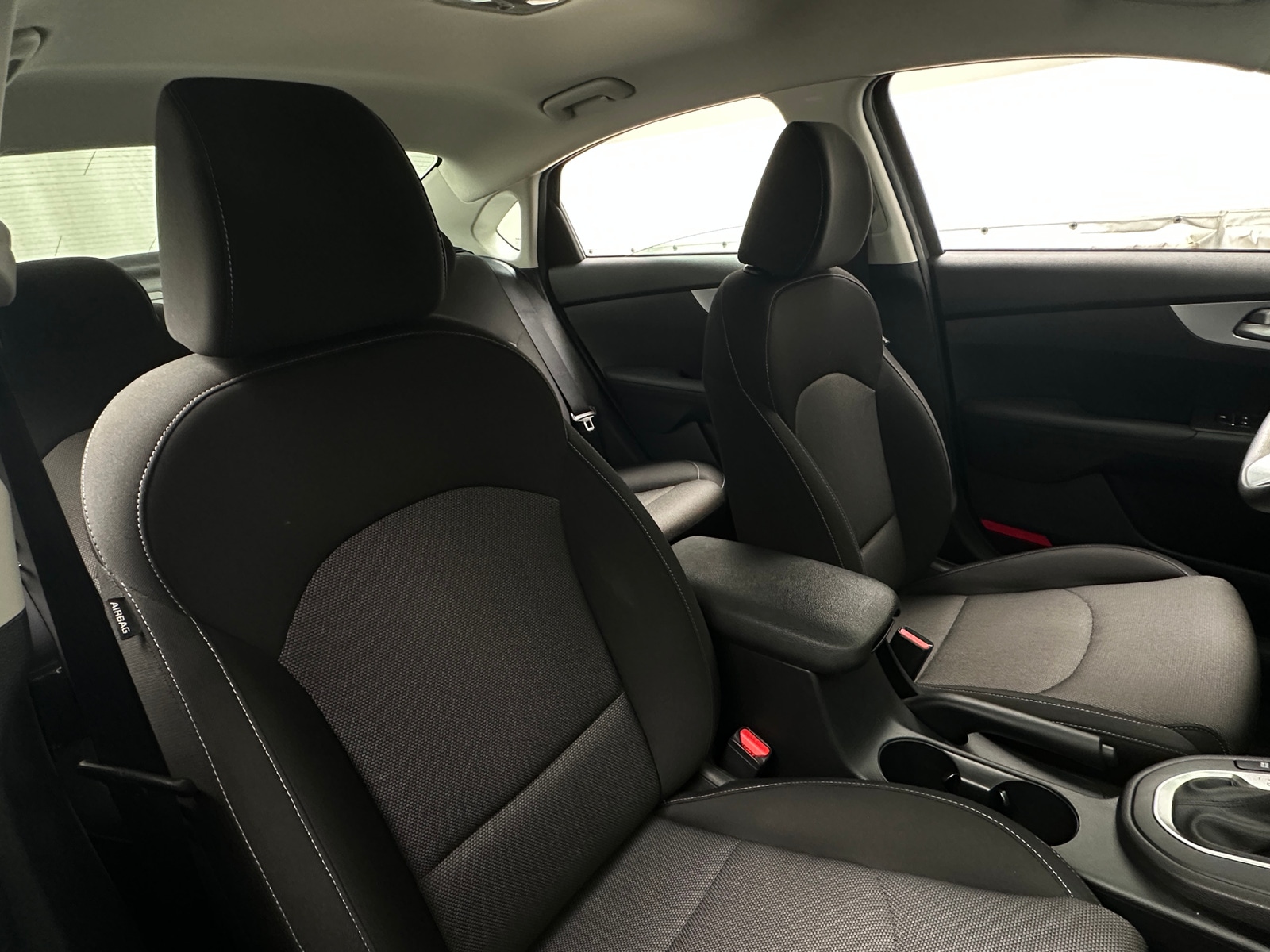 Thumbnail: 2022 Kia Forte - 2