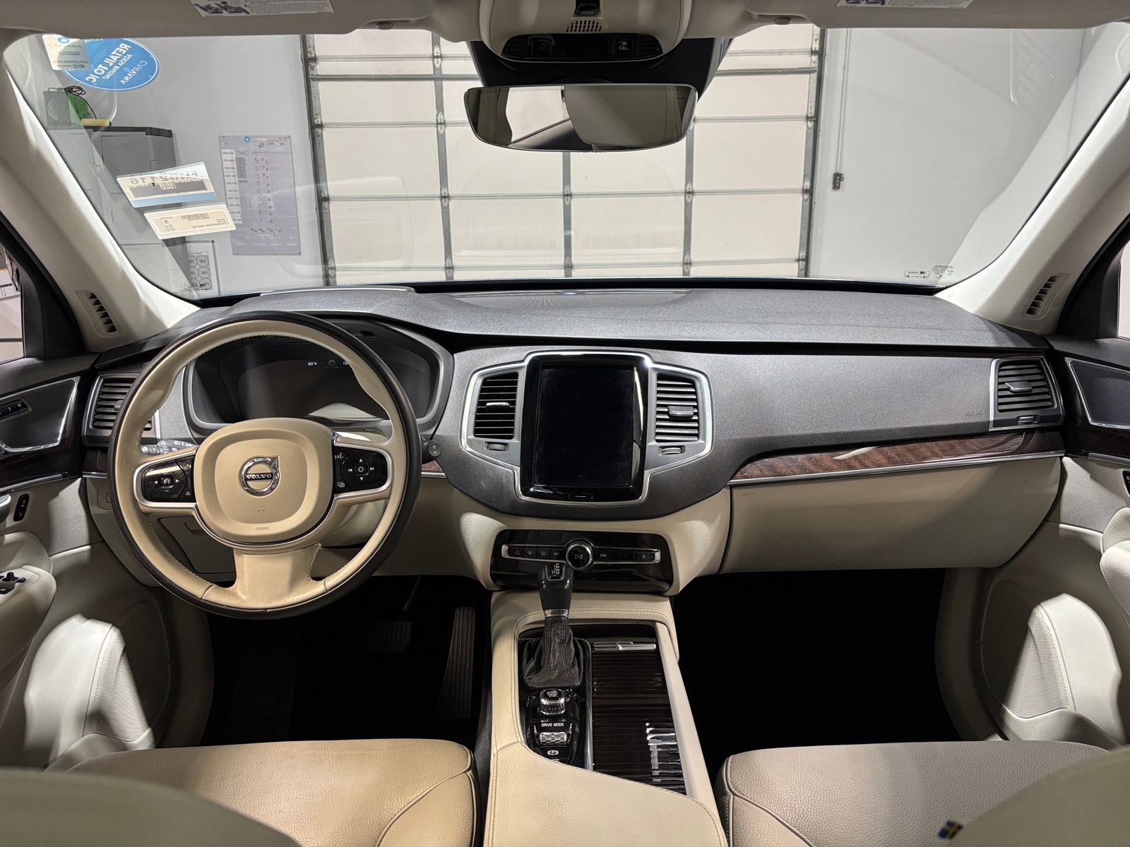 Thumbnail: 2019 Volvo XC90 - 2