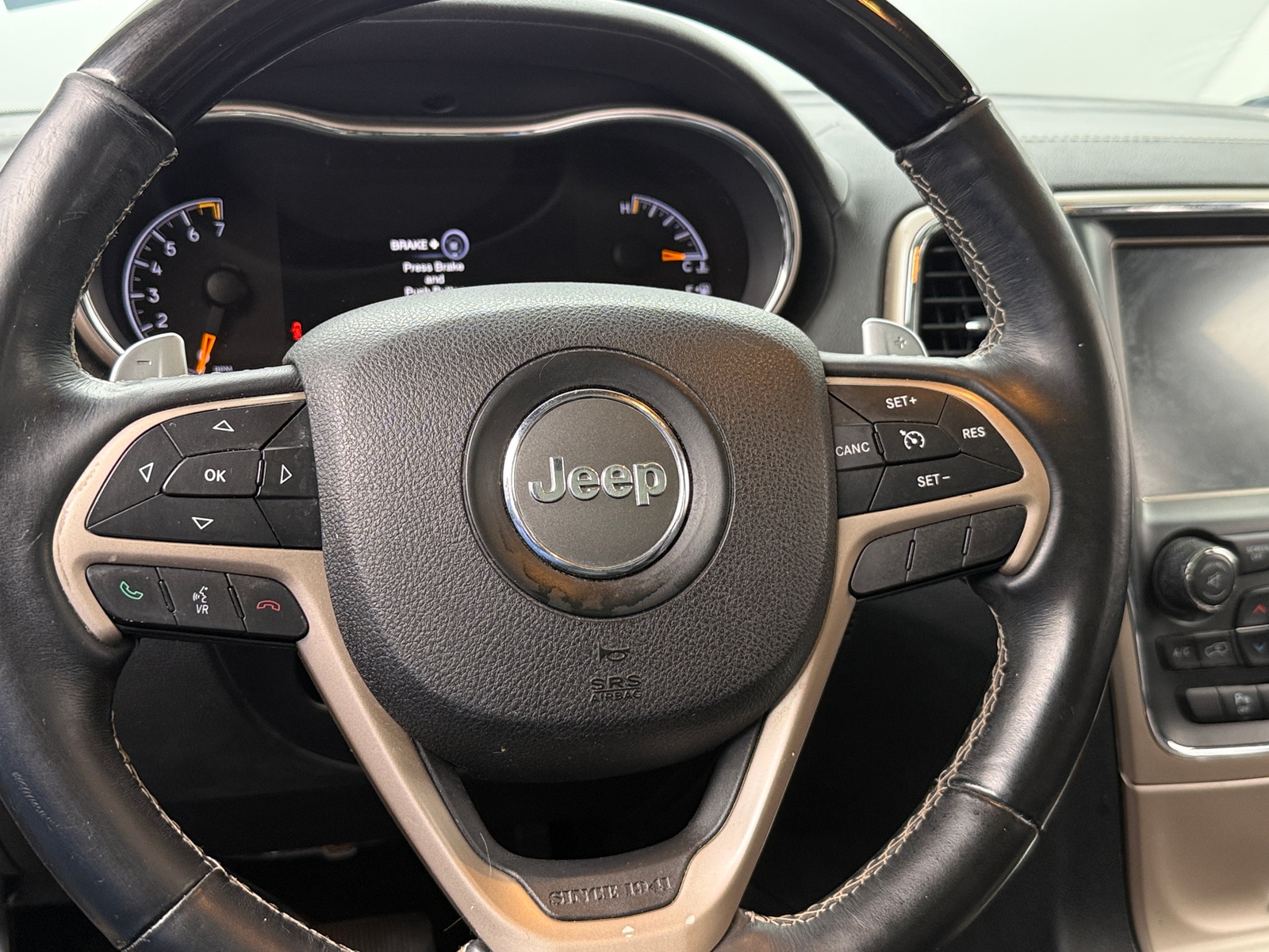 Thumbnail: 2017 Jeep Grand Cherokee - 4