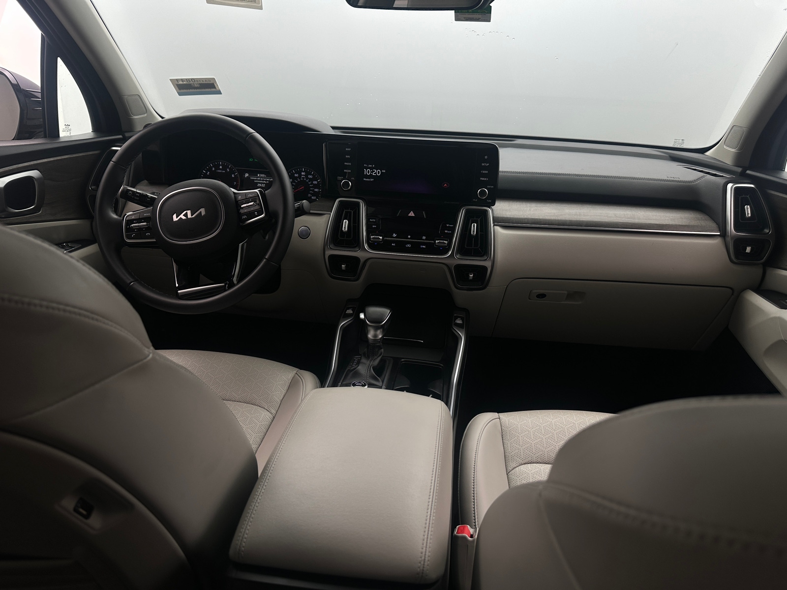 Thumbnail: 2023 Kia Sorento - 2