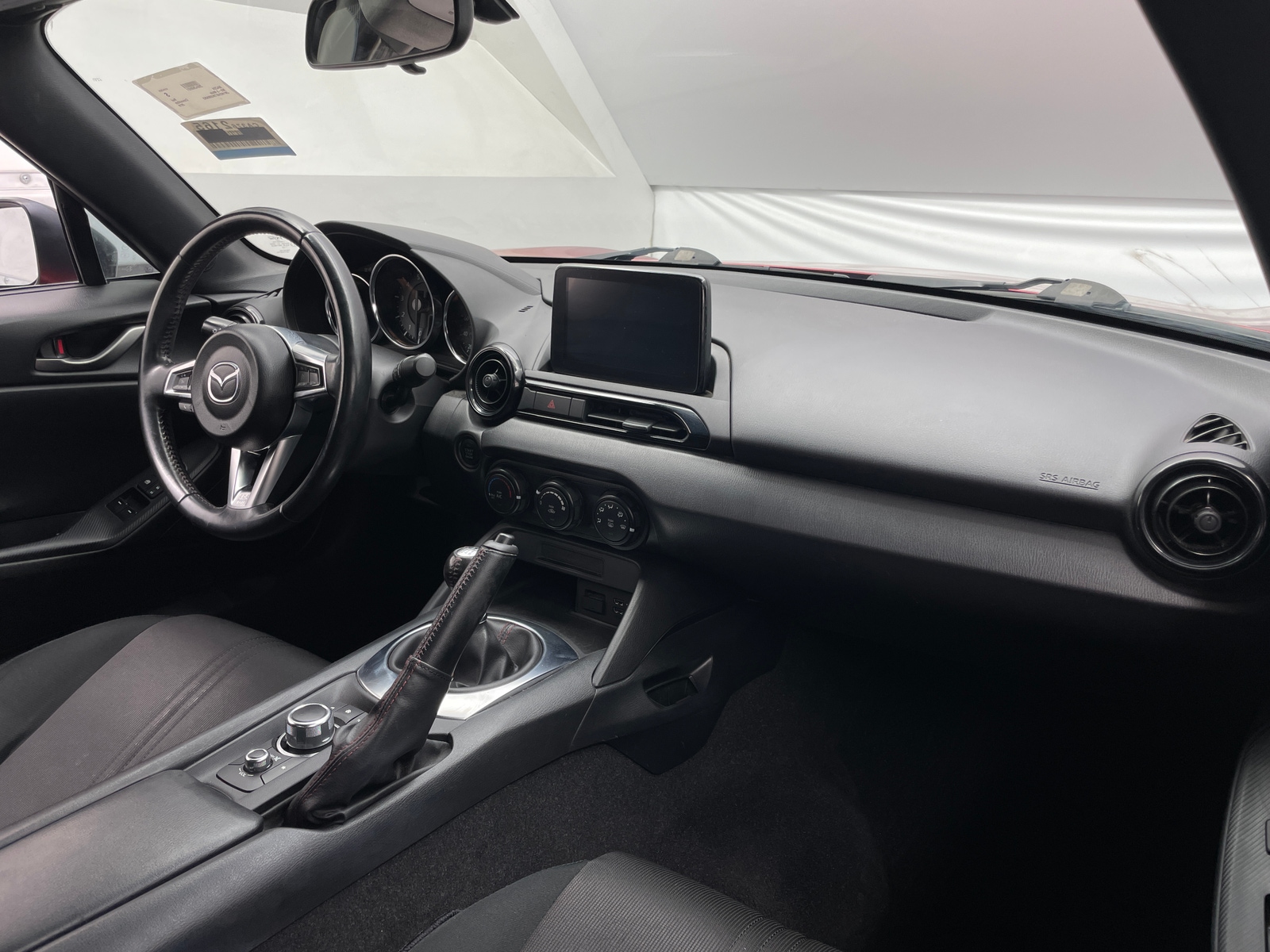 Thumbnail: 2019 Mazda MX-5 Miata - 3