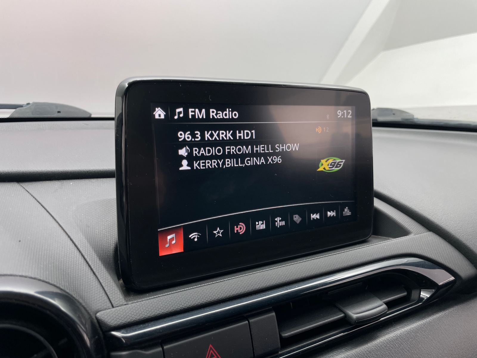 Thumbnail: 2019 Mazda MX-5 Miata - 4