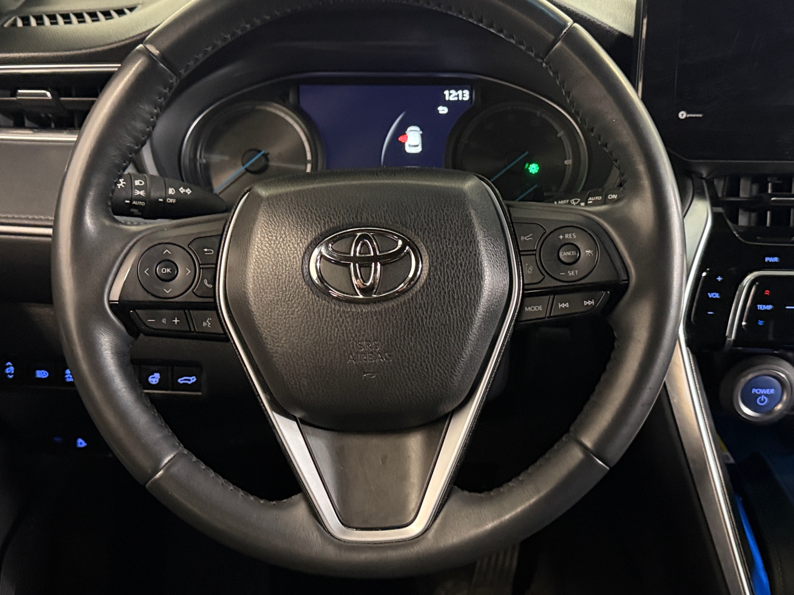 Thumbnail: 2022 Toyota Venza - 4