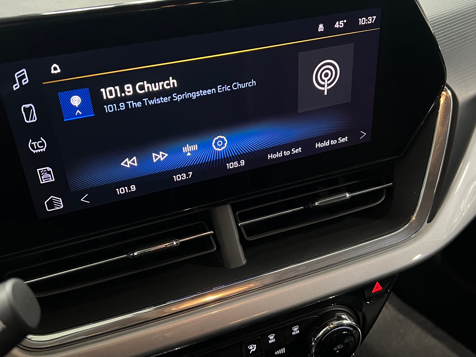 Thumbnail: 2025 Chevrolet Trax - 4