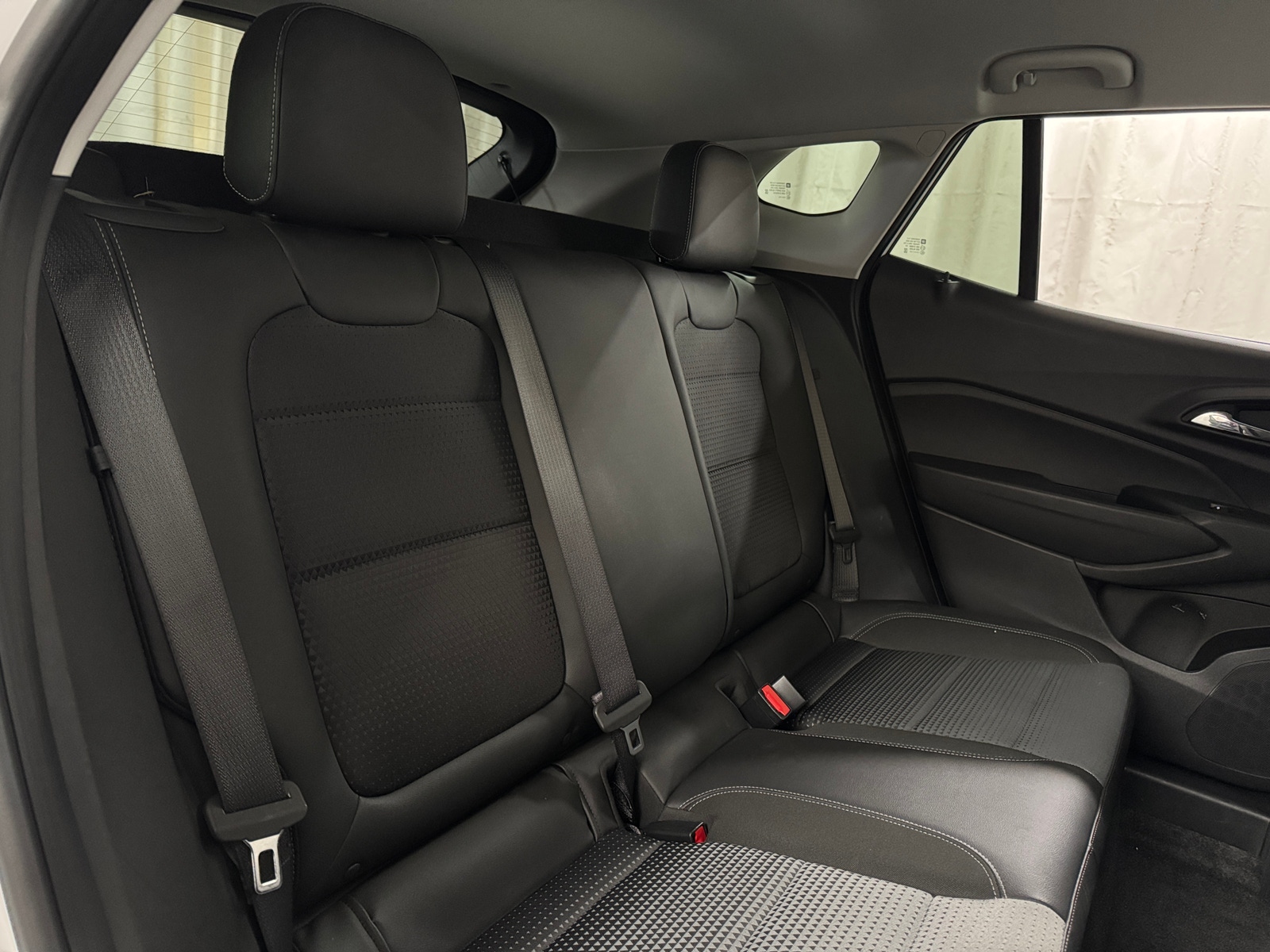 Thumbnail: 2025 Chevrolet Trax - 6