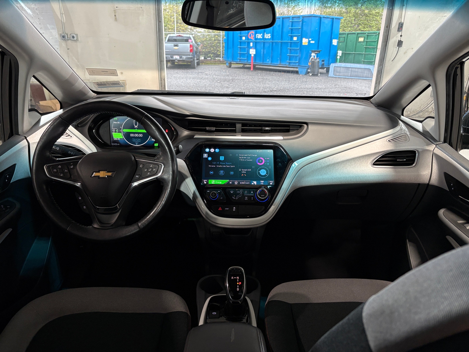 Thumbnail: 2017 Chevrolet Bolt EV - 3