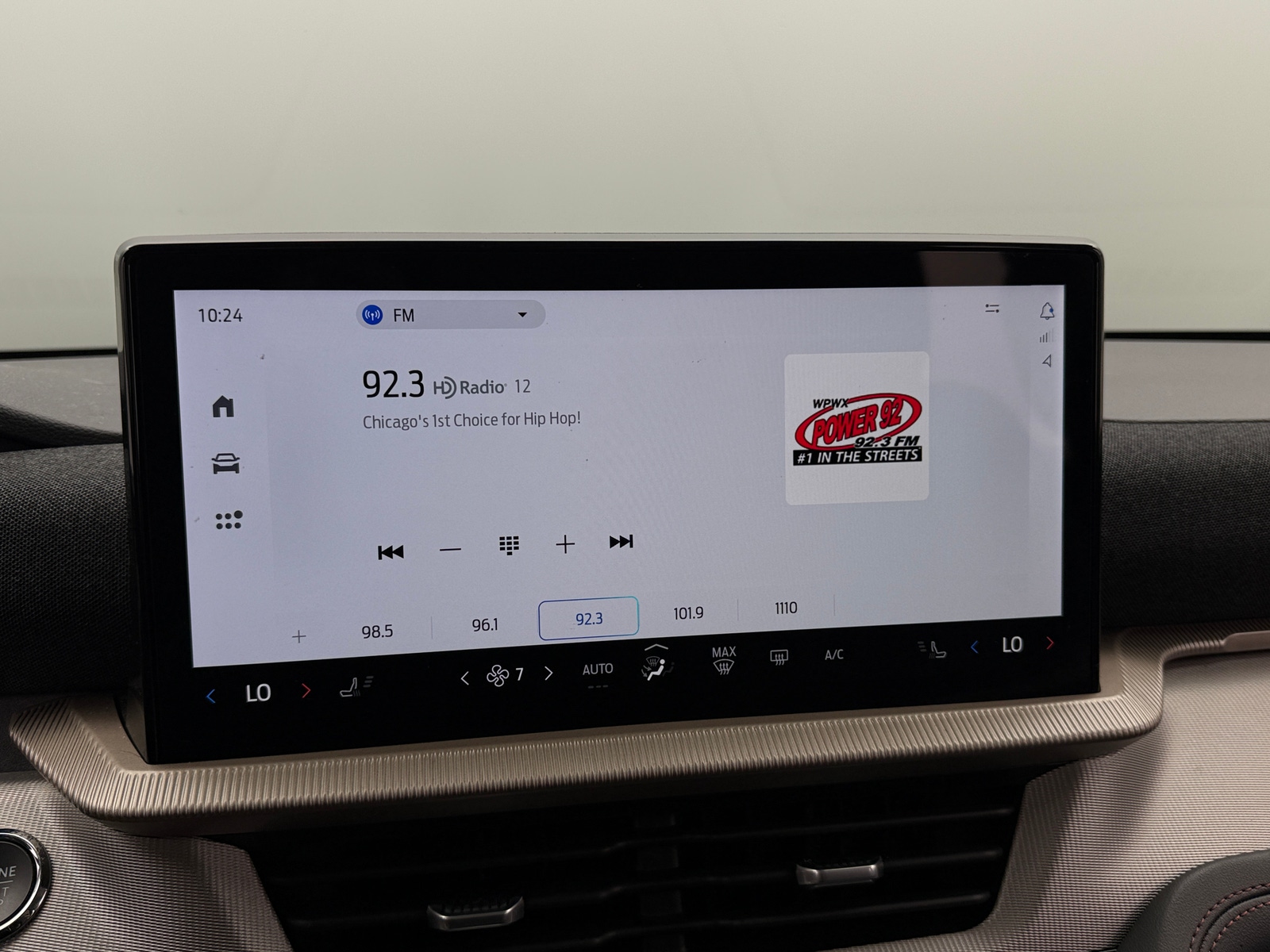 Thumbnail: 2025 Ford Explorer - 4