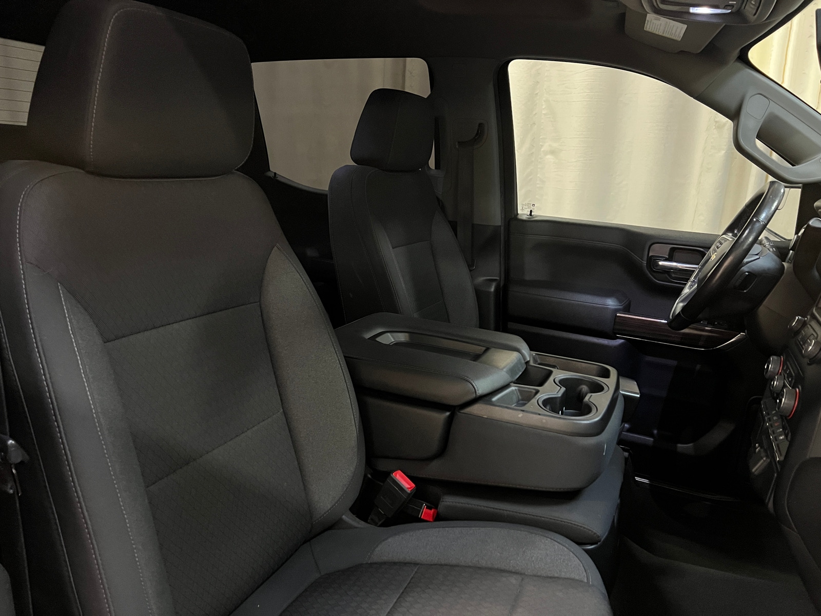 Thumbnail: 2022 Chevrolet Silverado 1500 - 2