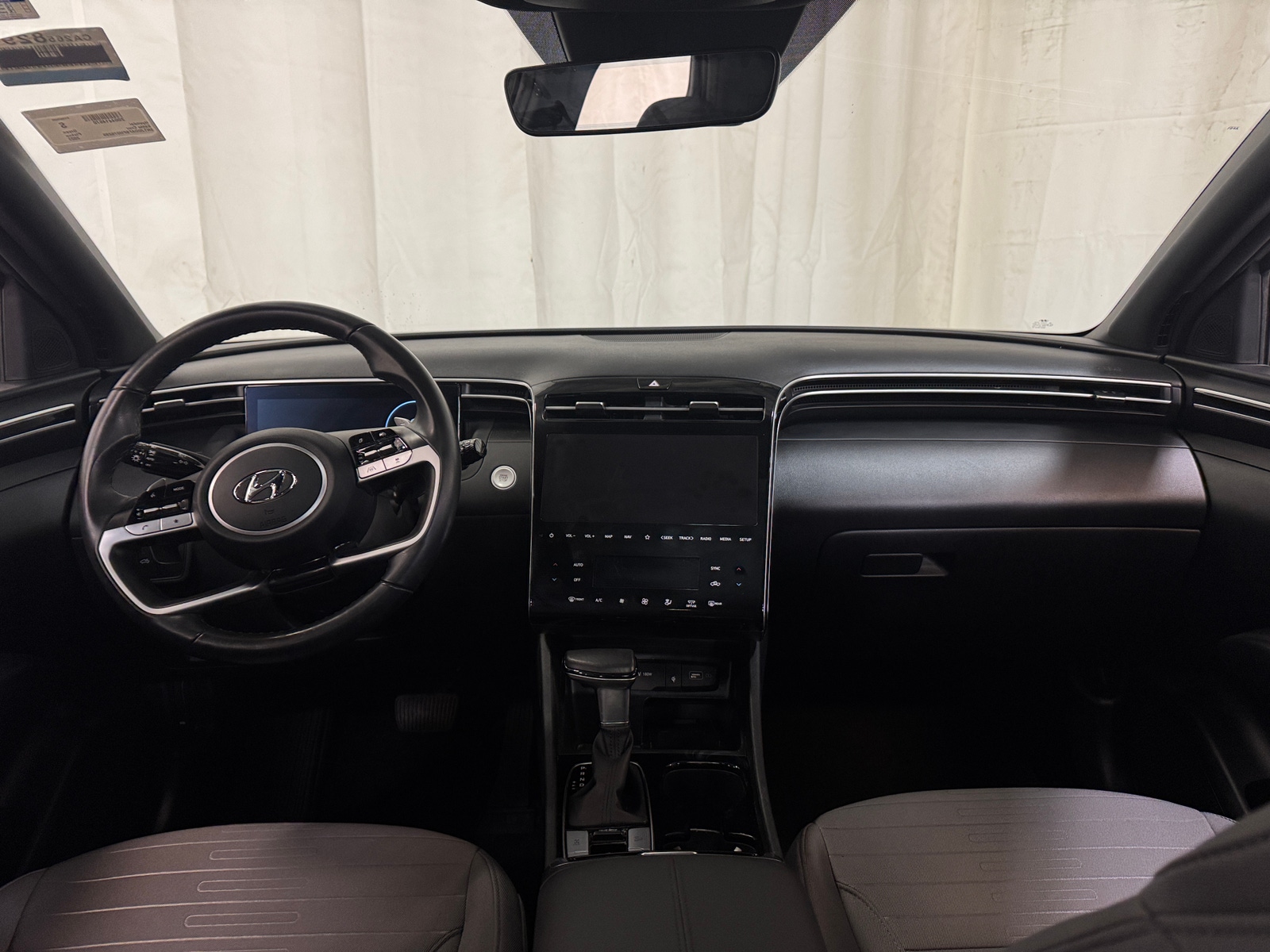 Thumbnail: 2023 Hyundai Santa Cruz - 3